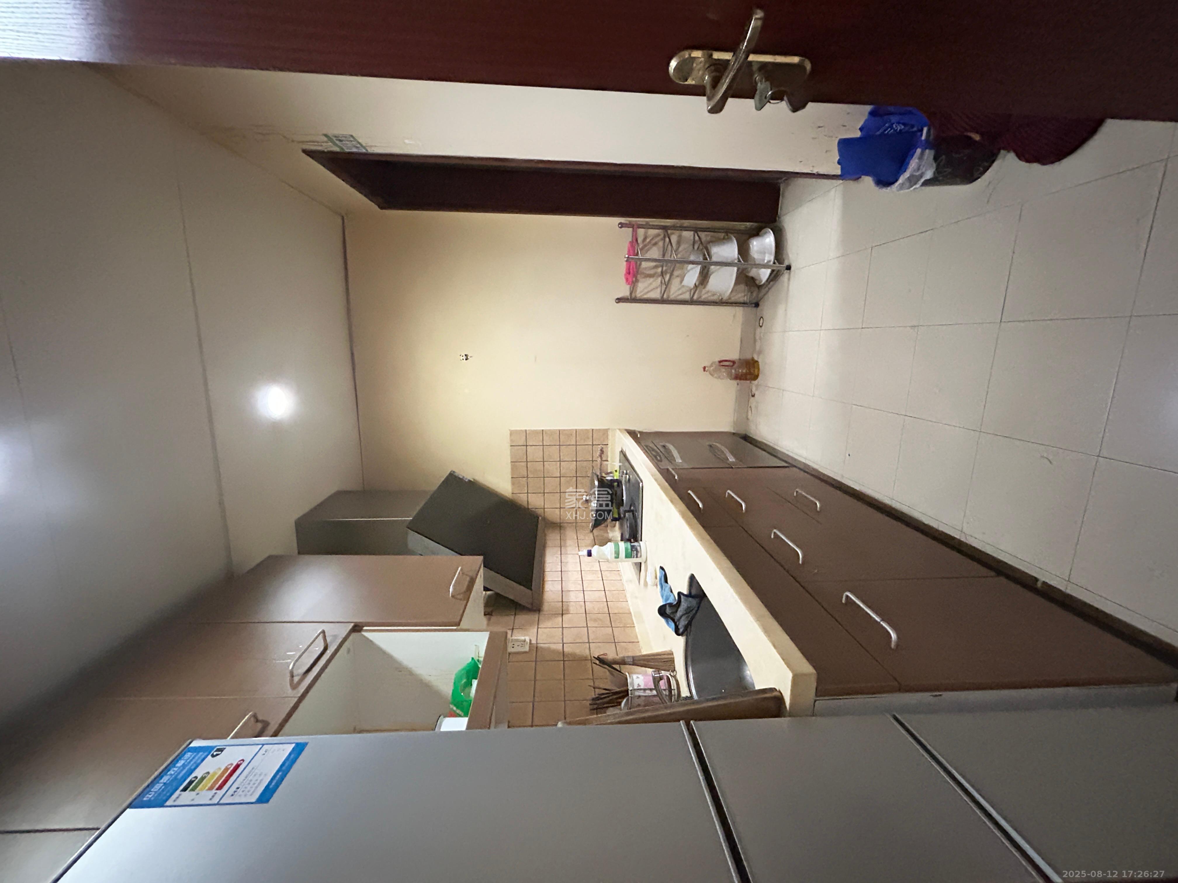 盛世美居荷园 3室2厅2卫 4100.0元/月 盛世美居荷园 3室2厅2卫 4100.0元/月室内图