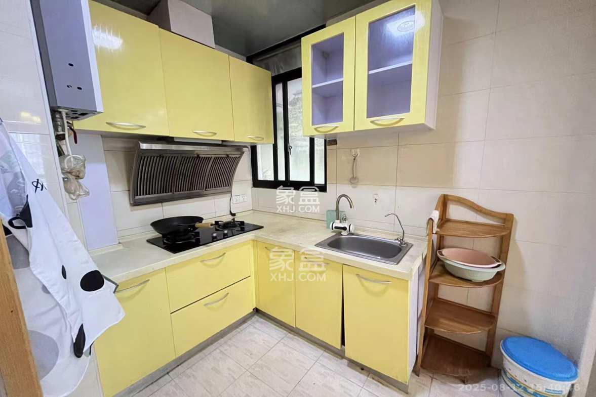 沁园春御院  2室2厅1卫    2900.0元/月 沁园春御院  2室2厅1卫    2900.0元/月室内图