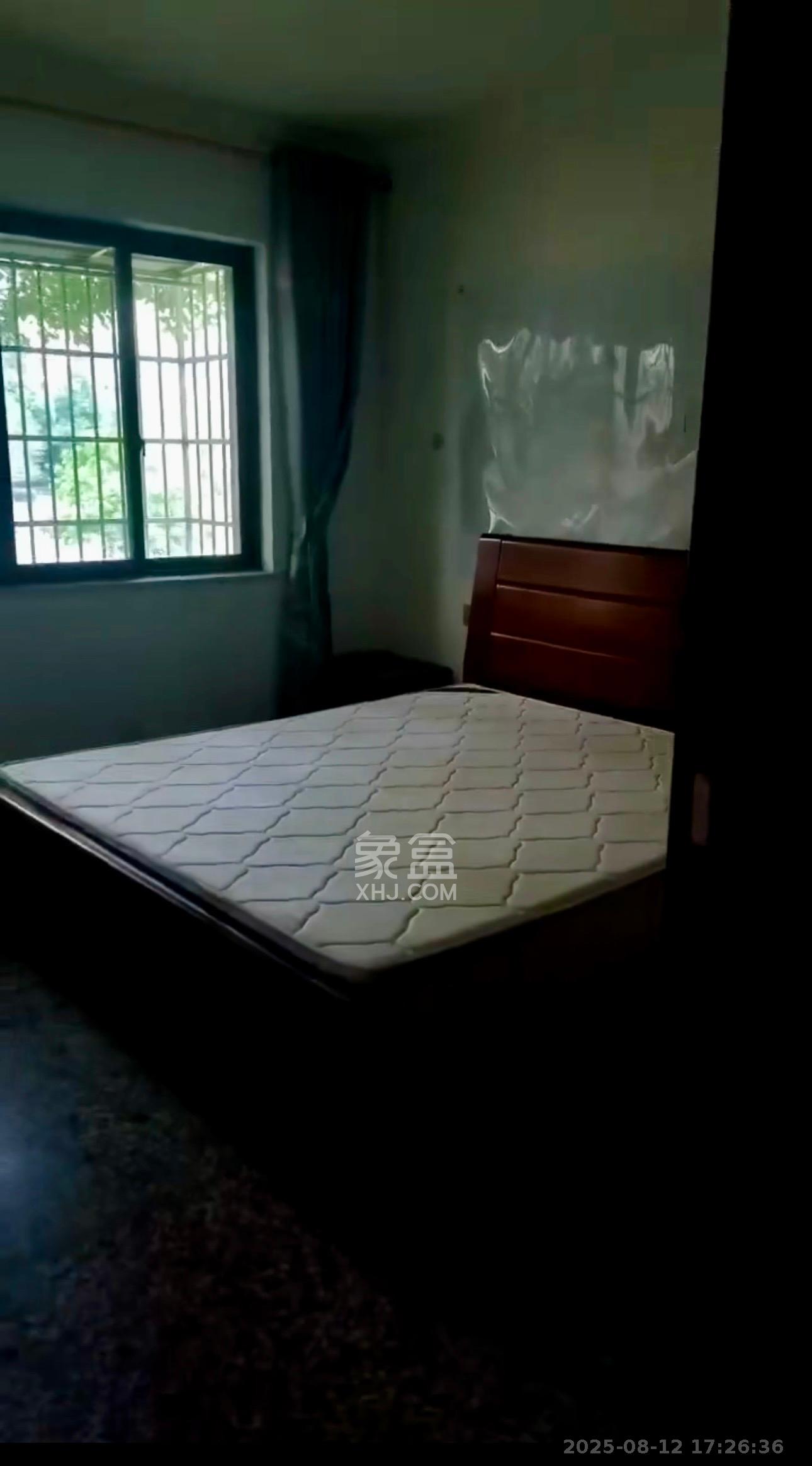 和康园小区  3室2厅1卫    2500.0元/月室内图