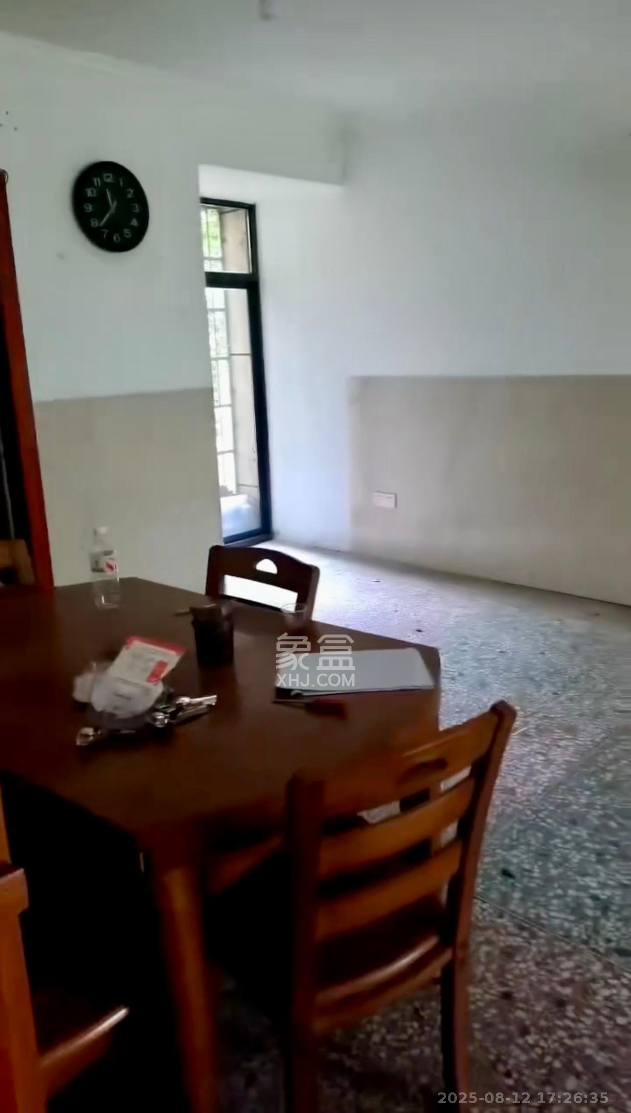 和康园小区 3室2厅1卫 2500.0元/月 和康园小区 3室2厅1卫 2500.0元/月室内图