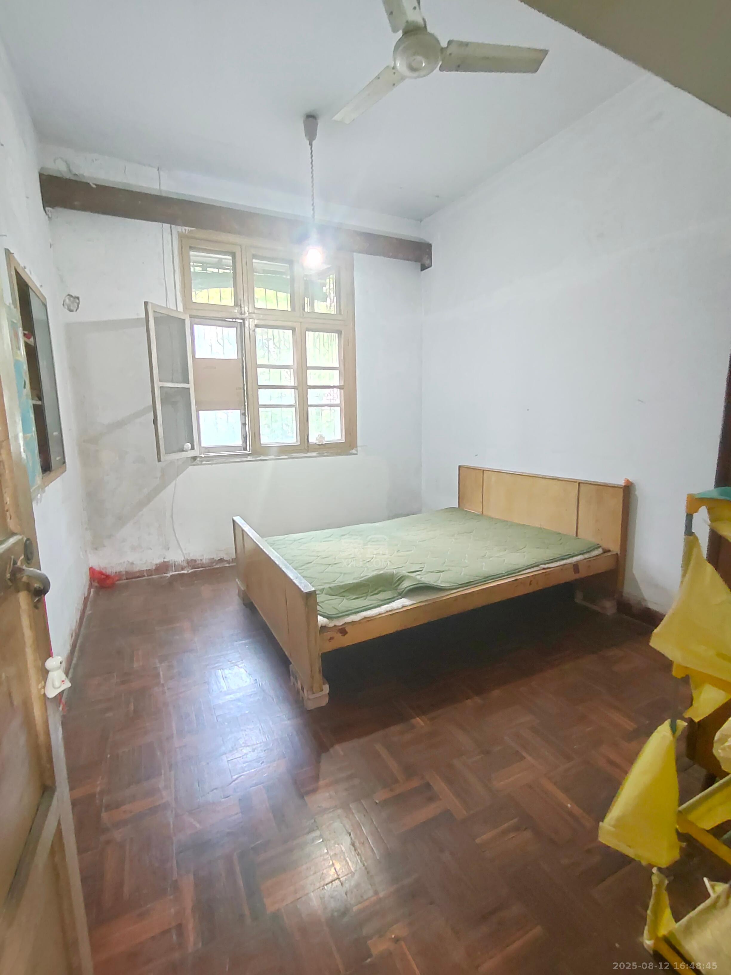 环保局宿舍纺织路27号  2室2厅1卫    600.0元/月 环保局宿舍纺织路27号  2室2厅1卫    600.0元/月室内图