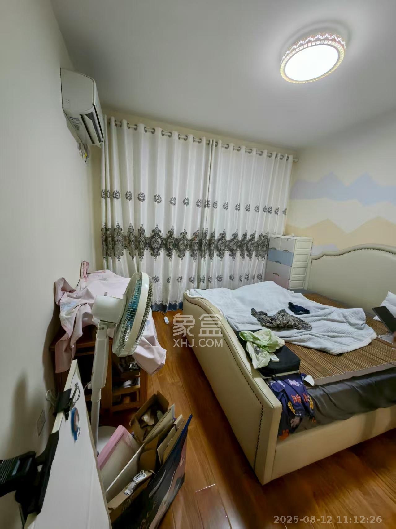天元涉外景园B区  3室2厅2卫   2800.00元/月室内图