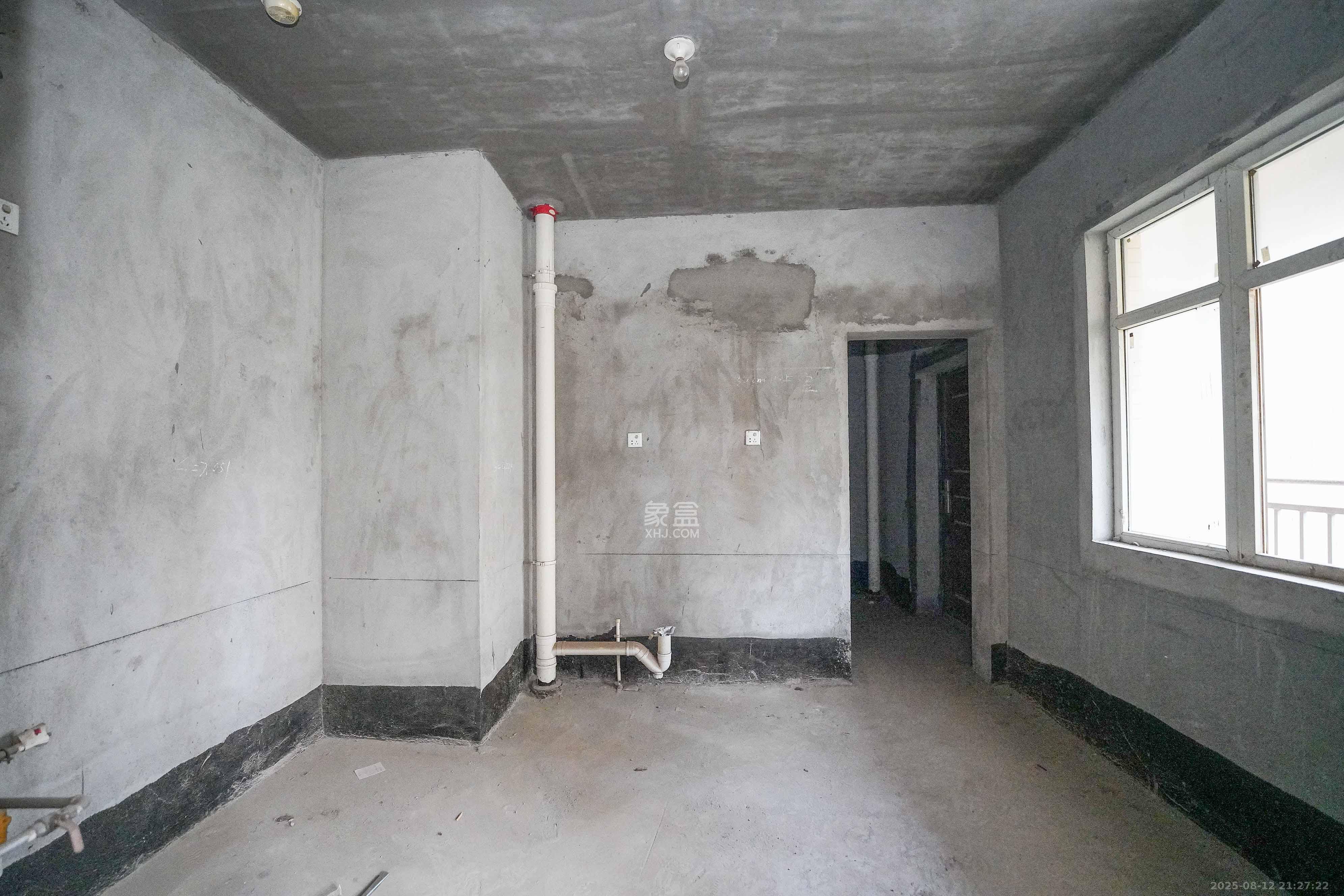 嘉华城(一期)  5室2厅2卫    168.0万 嘉华城(一期)  5室2厅2卫    168.0万厨房