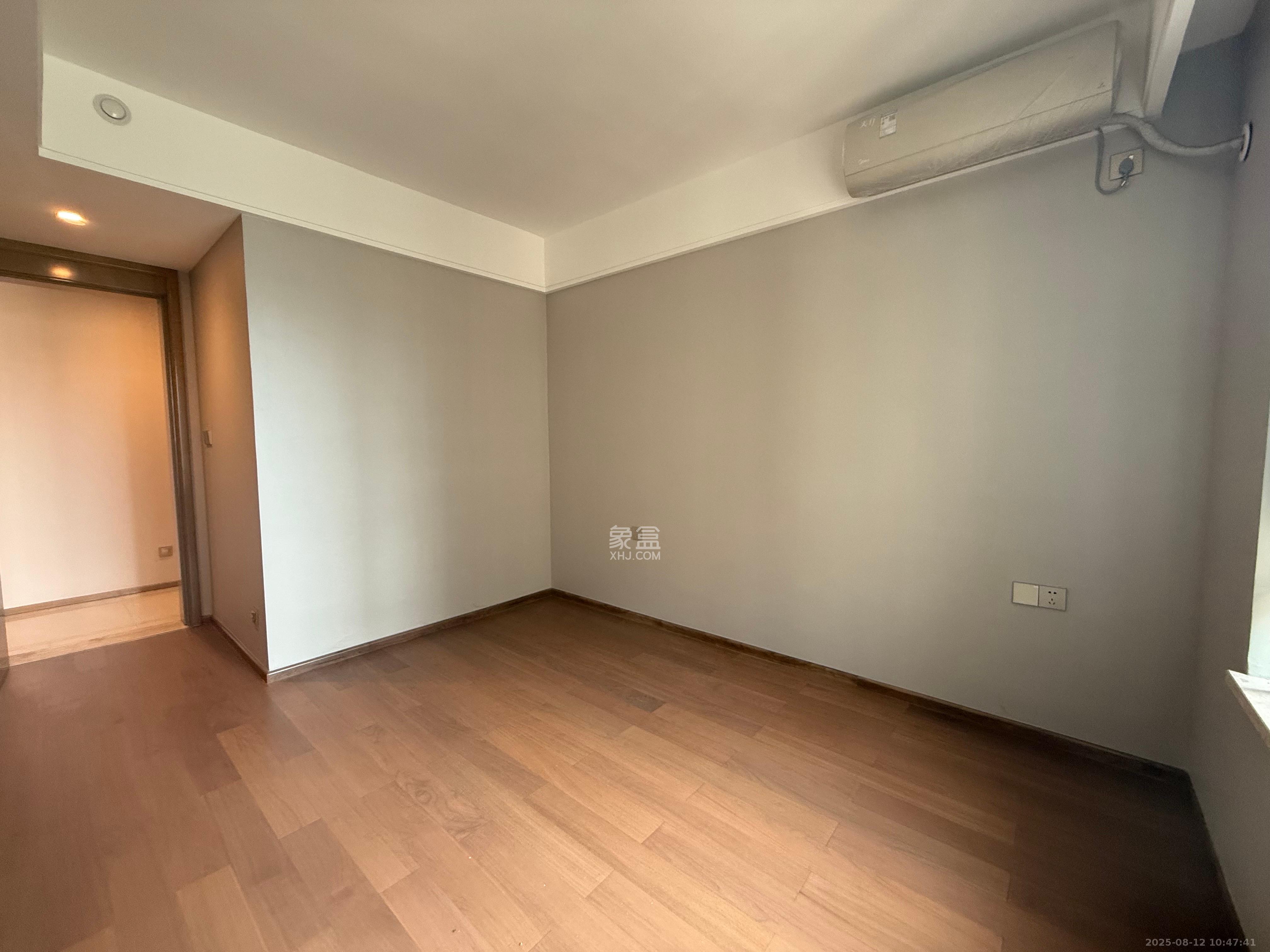 梅溪湖金茂湾  4室2厅2卫    3700.0元/月室内图