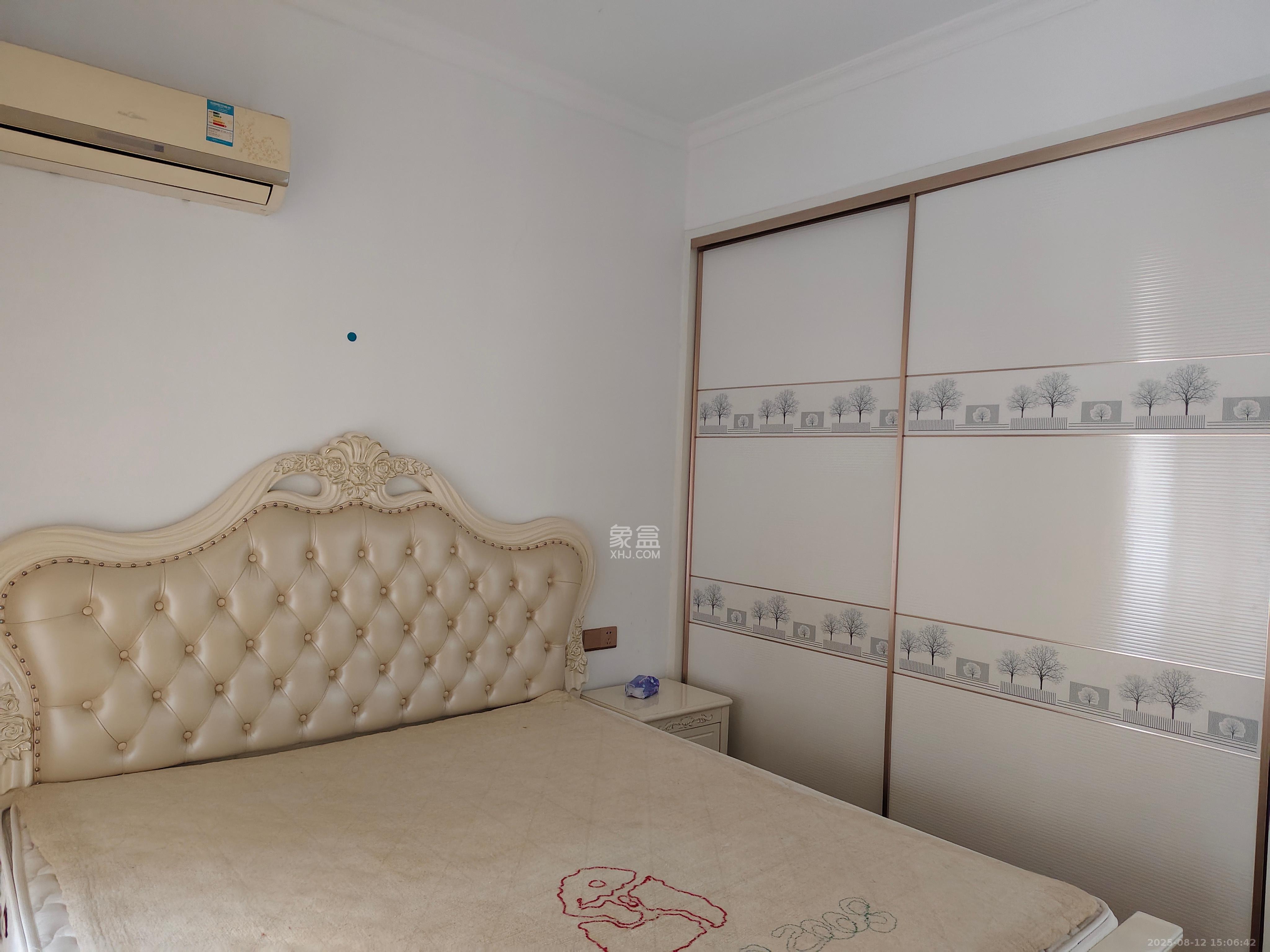 湖工花园 2室2厅1卫 1300.0元/月 湖工花园 2室2厅1卫 1300.0元/月室内图