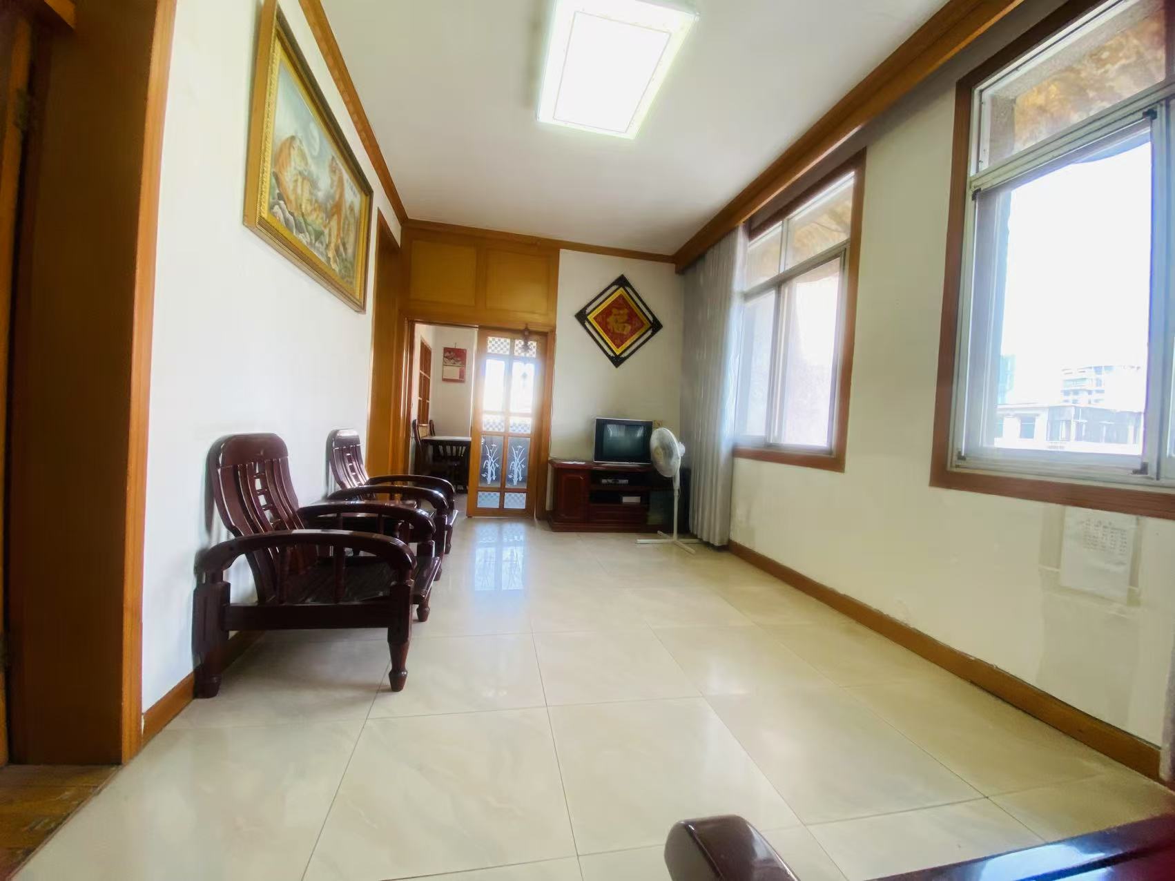 资阳区汽车路办事处三圣殿社区 3室2厅1卫 800.0元/月 资阳区汽车路办事处三圣殿社区 3室2厅1卫 800.0元/月室内图