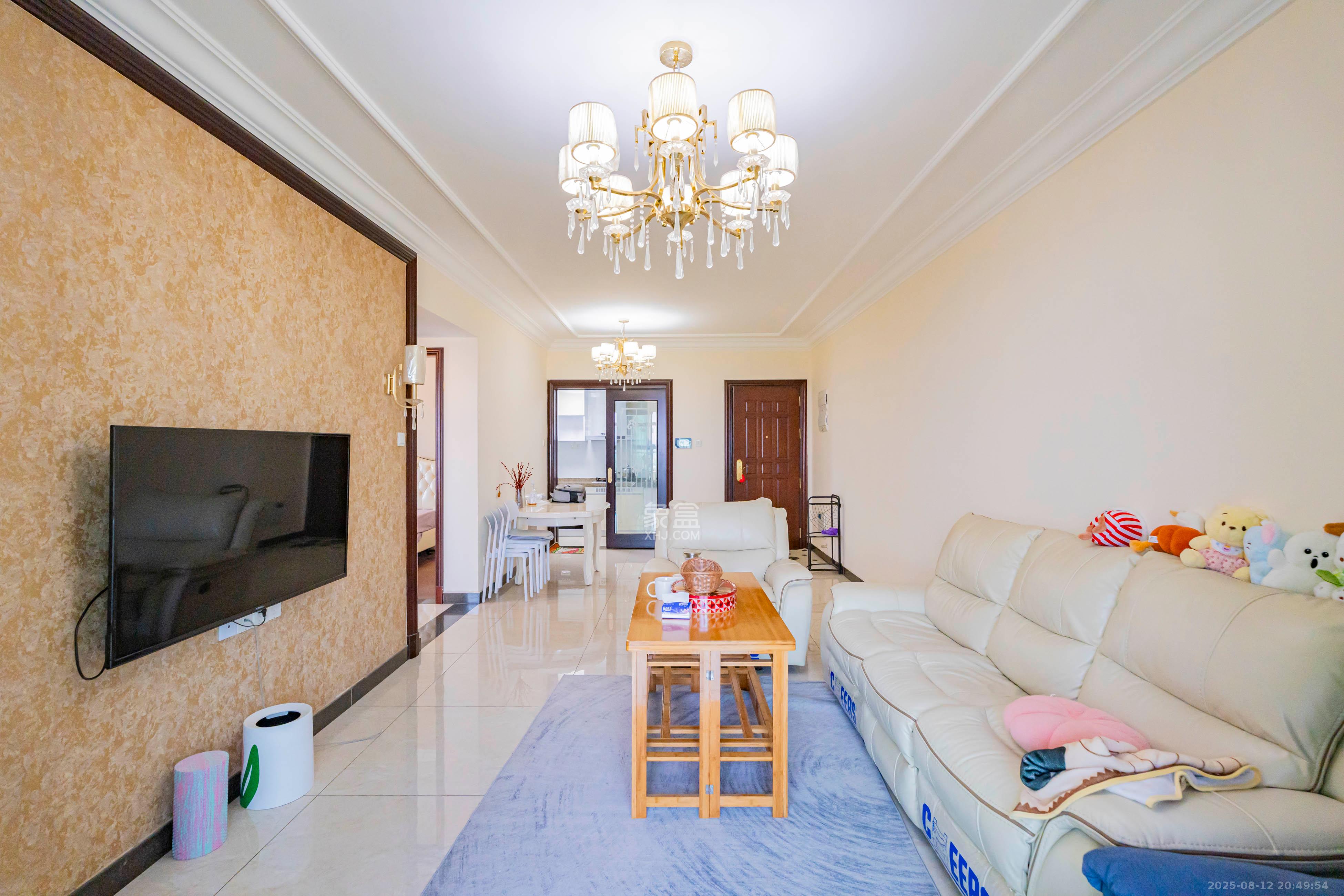 恒大雅苑 2室2厅1卫 80.0万 恒大雅苑 2室2厅1卫 80.0万客厅