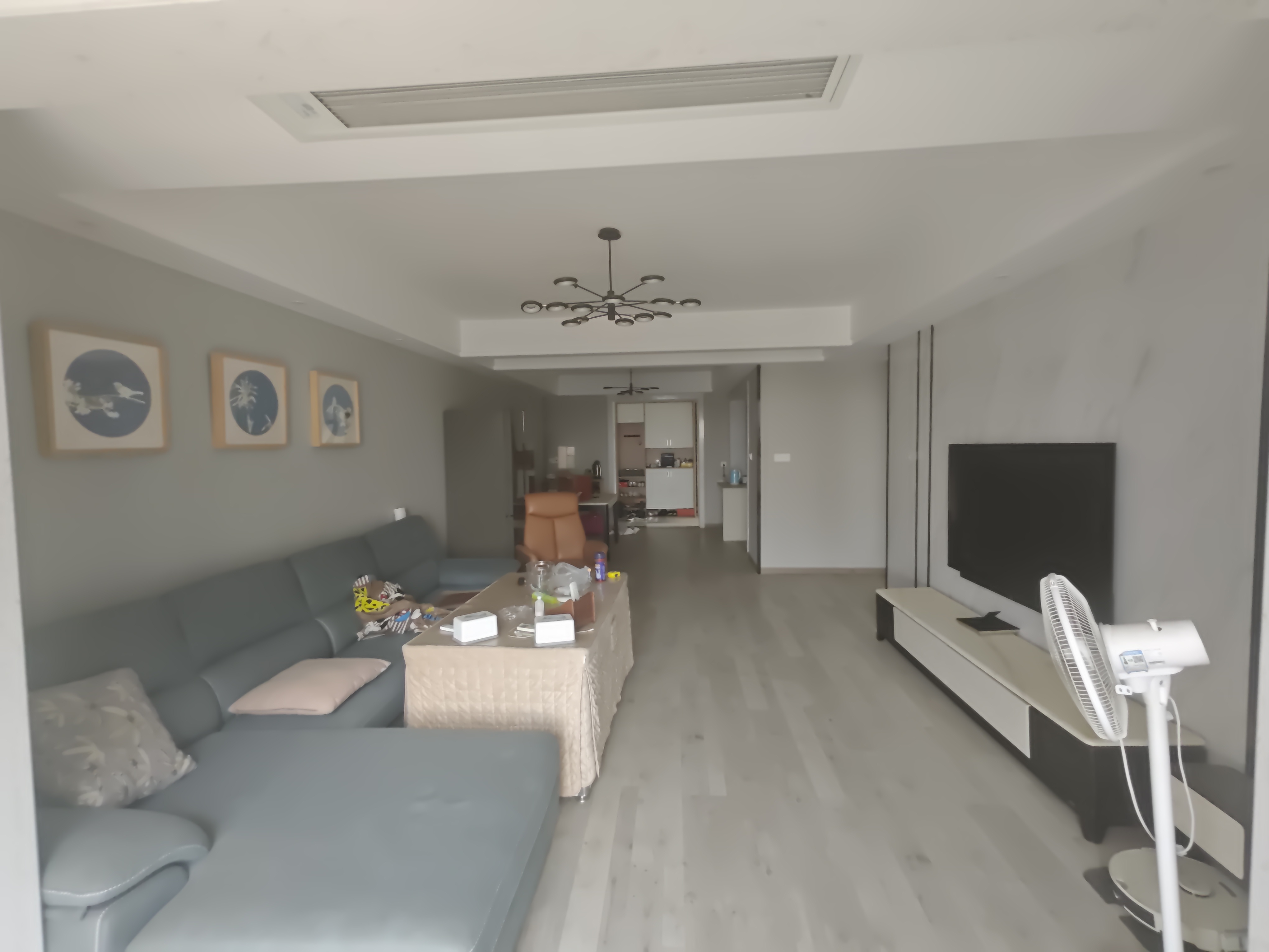 汇通国际  3室2厅2卫    2800.0元/月 汇通国际  3室2厅2卫    2800.0元/月室内图1