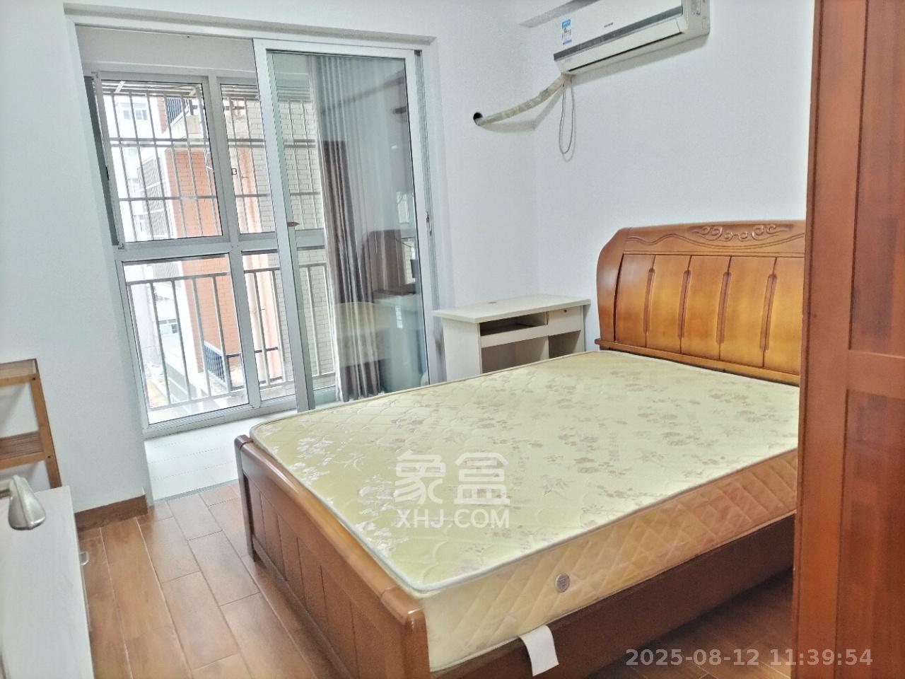 骑龙安置小区  1室0厅0卫   2400.00元/月室内图