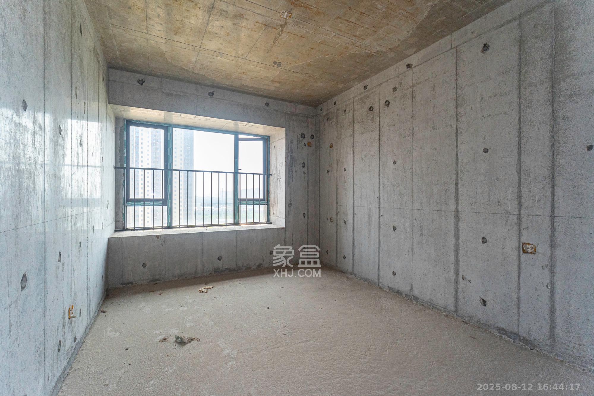 映悦星府  4室2厅2卫    76.98万卧室