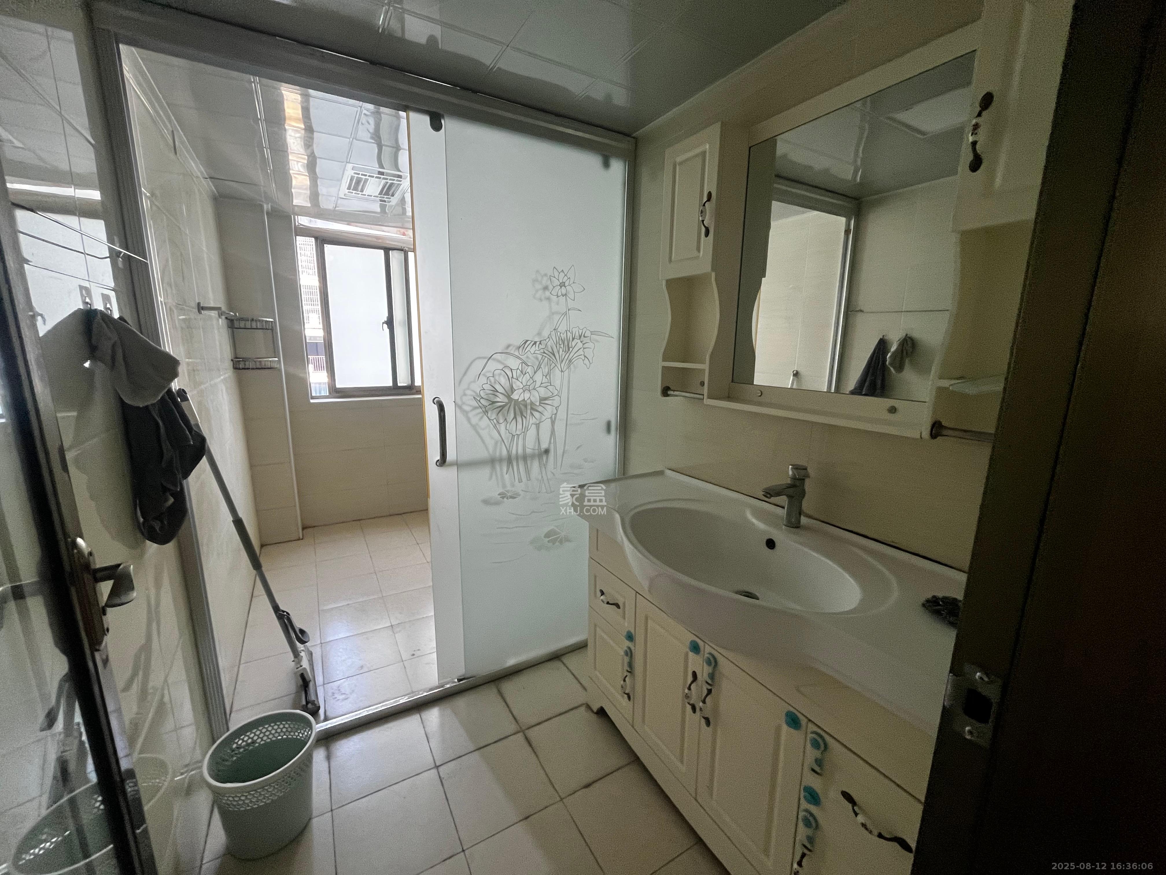 金质嘉苑 3室2厅1卫 2200.0元/月 金质嘉苑 3室2厅1卫 2200.0元/月室内图