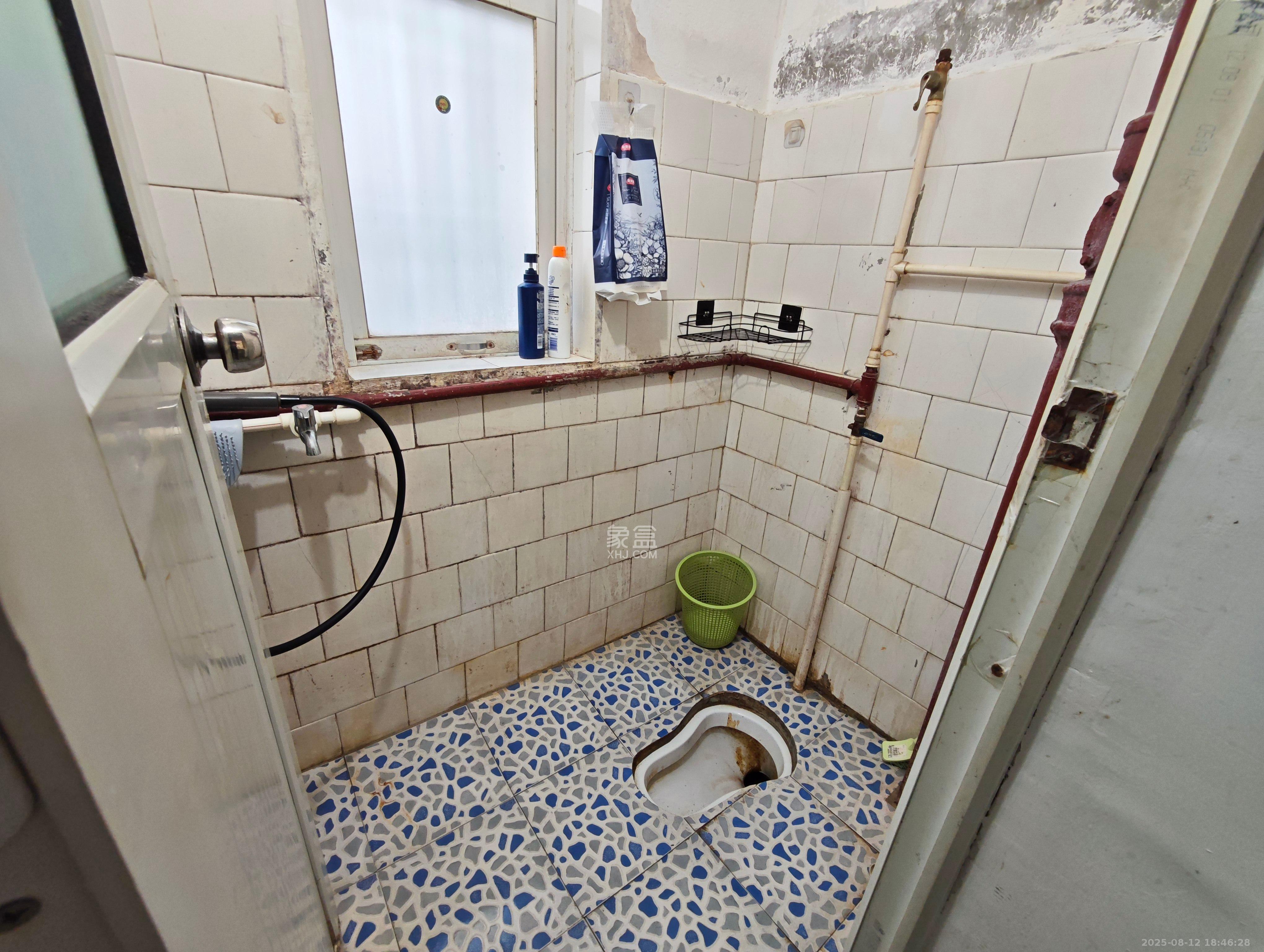 湖南日报宿舍 1室1厅1卫 1800.0元/月 湖南日报宿舍 1室1厅1卫 1800.0元/月室内图