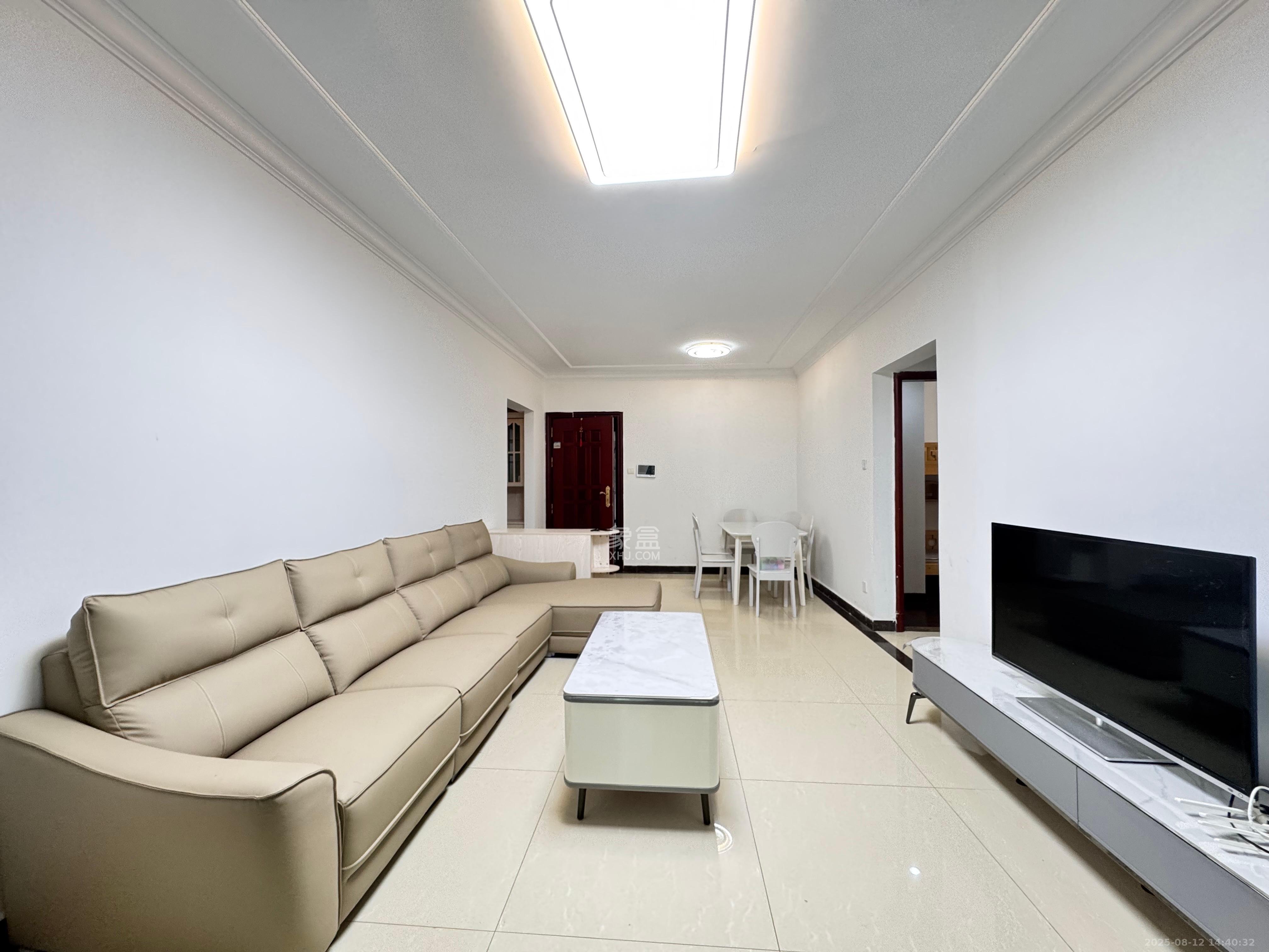 恒大绿洲  3室2厅2卫    2600.0元/月 恒大绿洲  3室2厅2卫    2600.0元/月