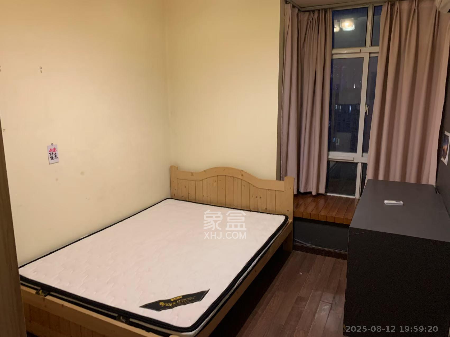 顺天黄金海岸 3室2厅1卫 2300.0元/月 顺天黄金海岸 3室2厅1卫 2300.0元/月室内图