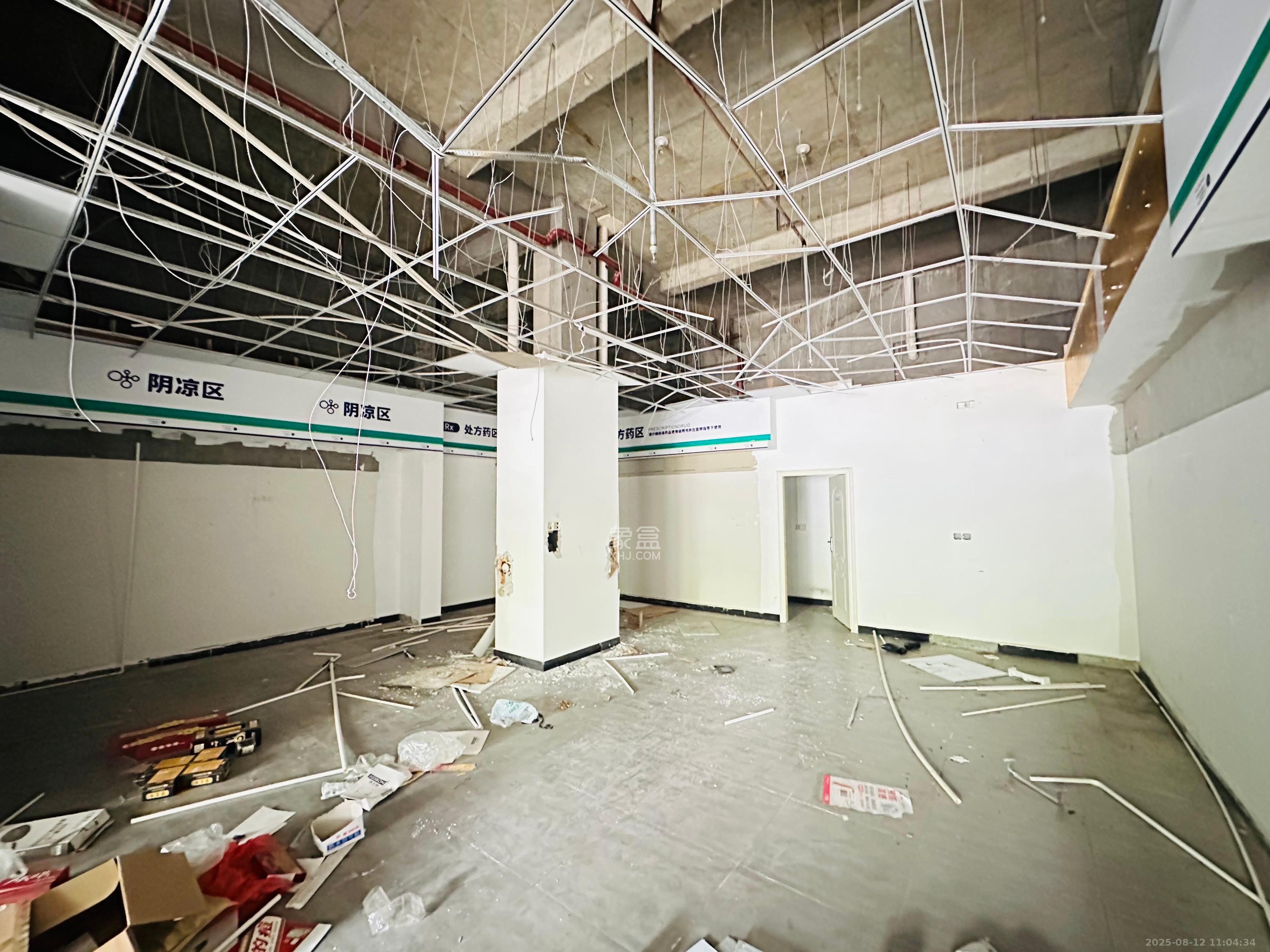 麓谷明珠   91.0㎡      8000.0元/月室内图