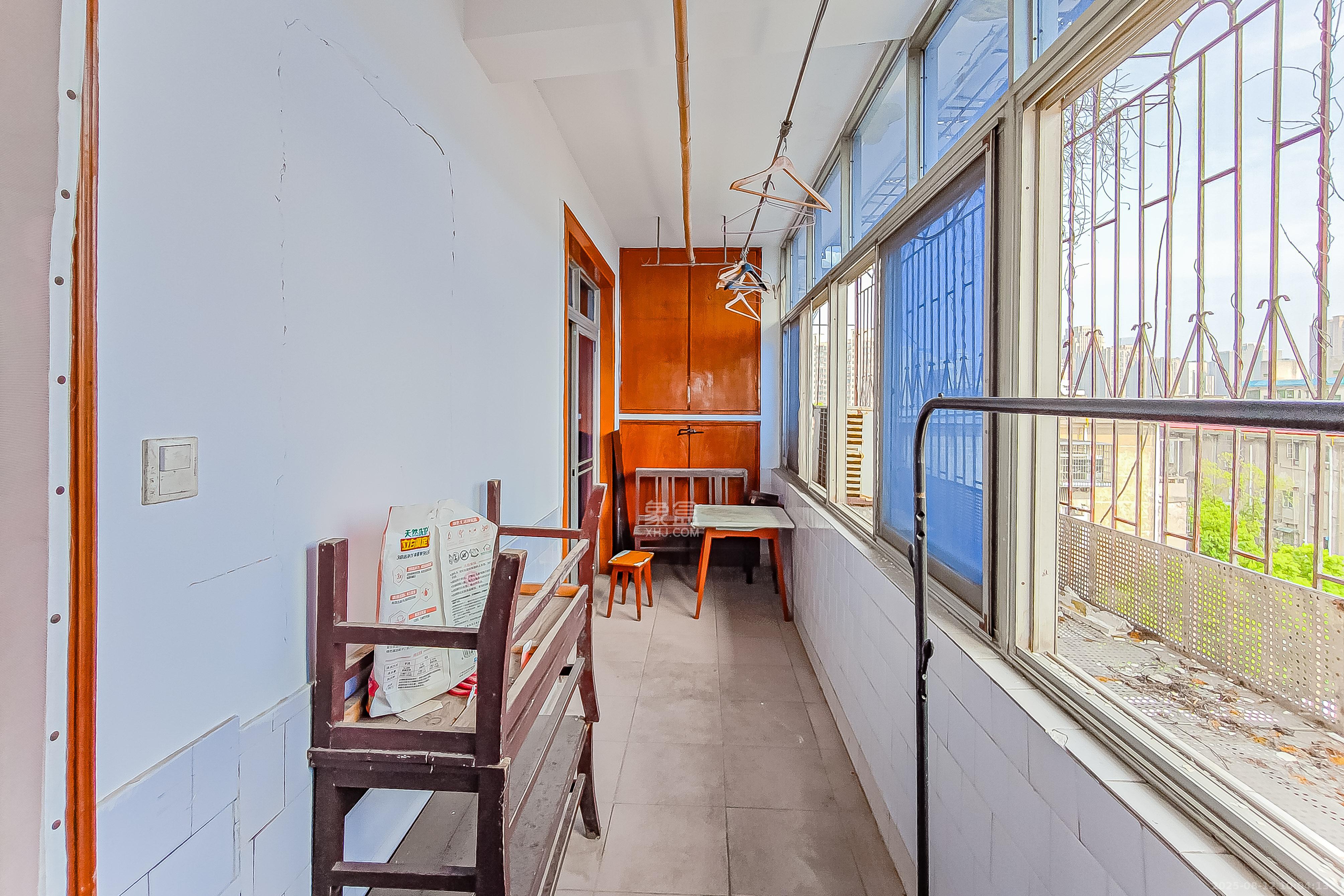 杏花苑  2室1厅1卫    36.0万阳台