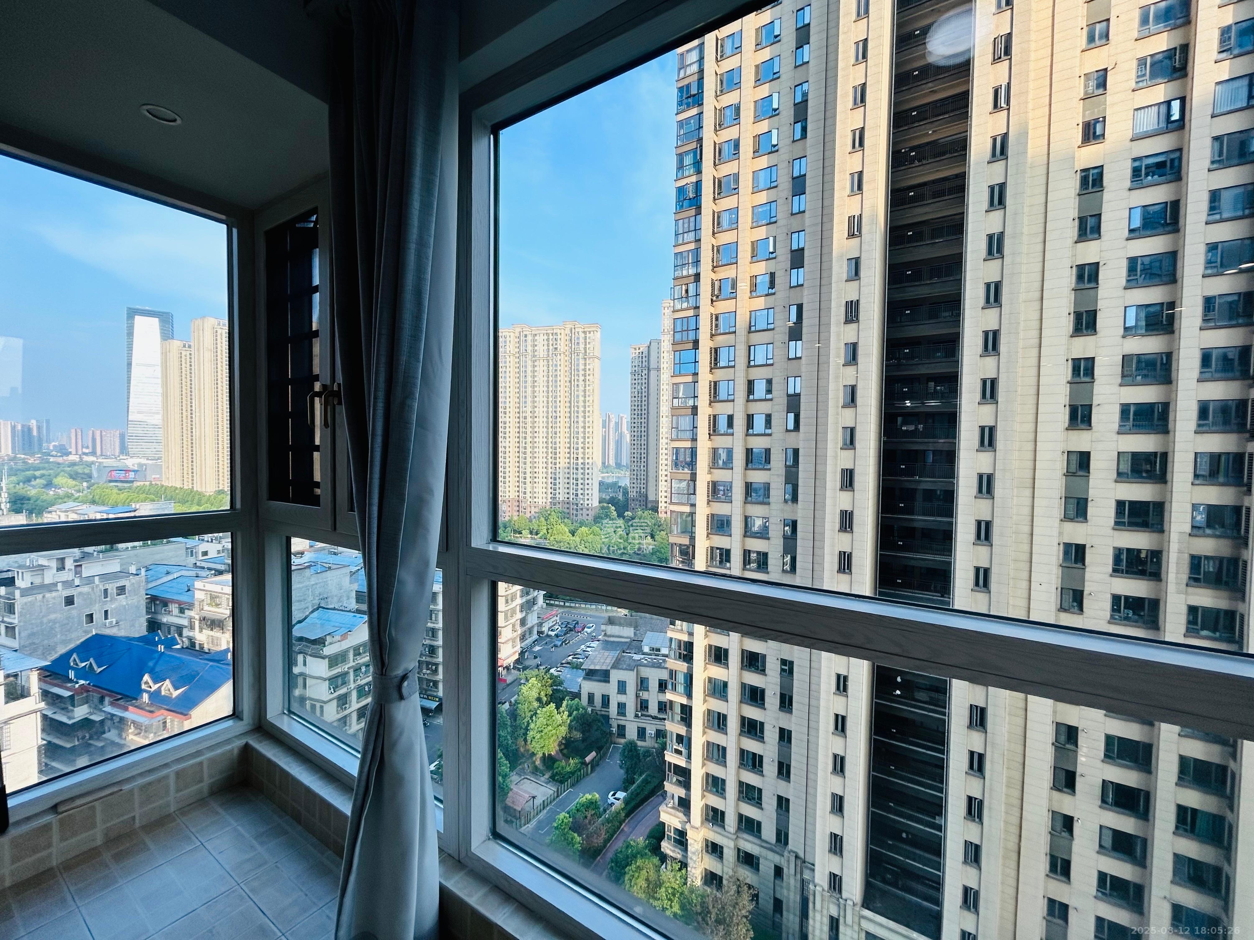 梅溪湖金茂悦（金悦雅苑）  3室2厅1卫    2700.0元/月室内图