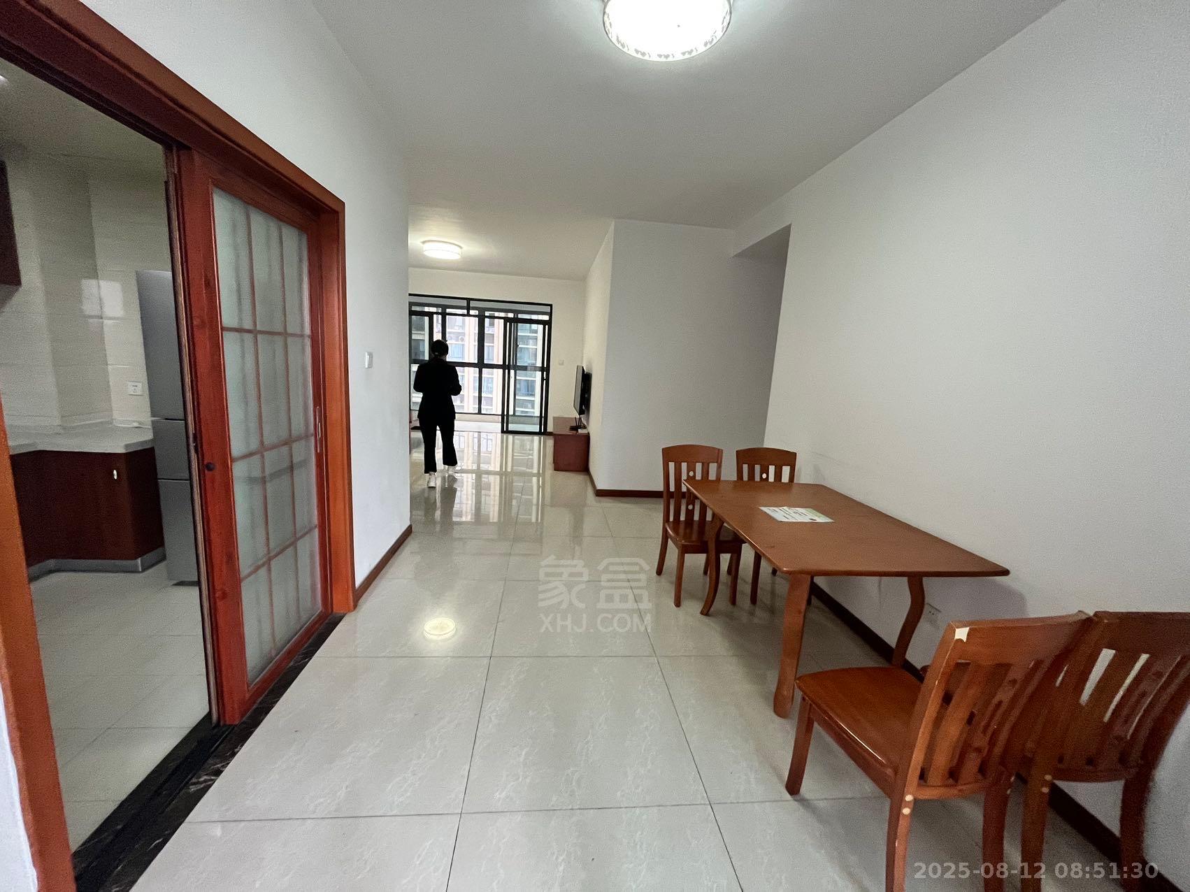 经世龙城 3室1厅2卫 1800.0元/月 经世龙城 3室1厅2卫 1800.0元/月室内图