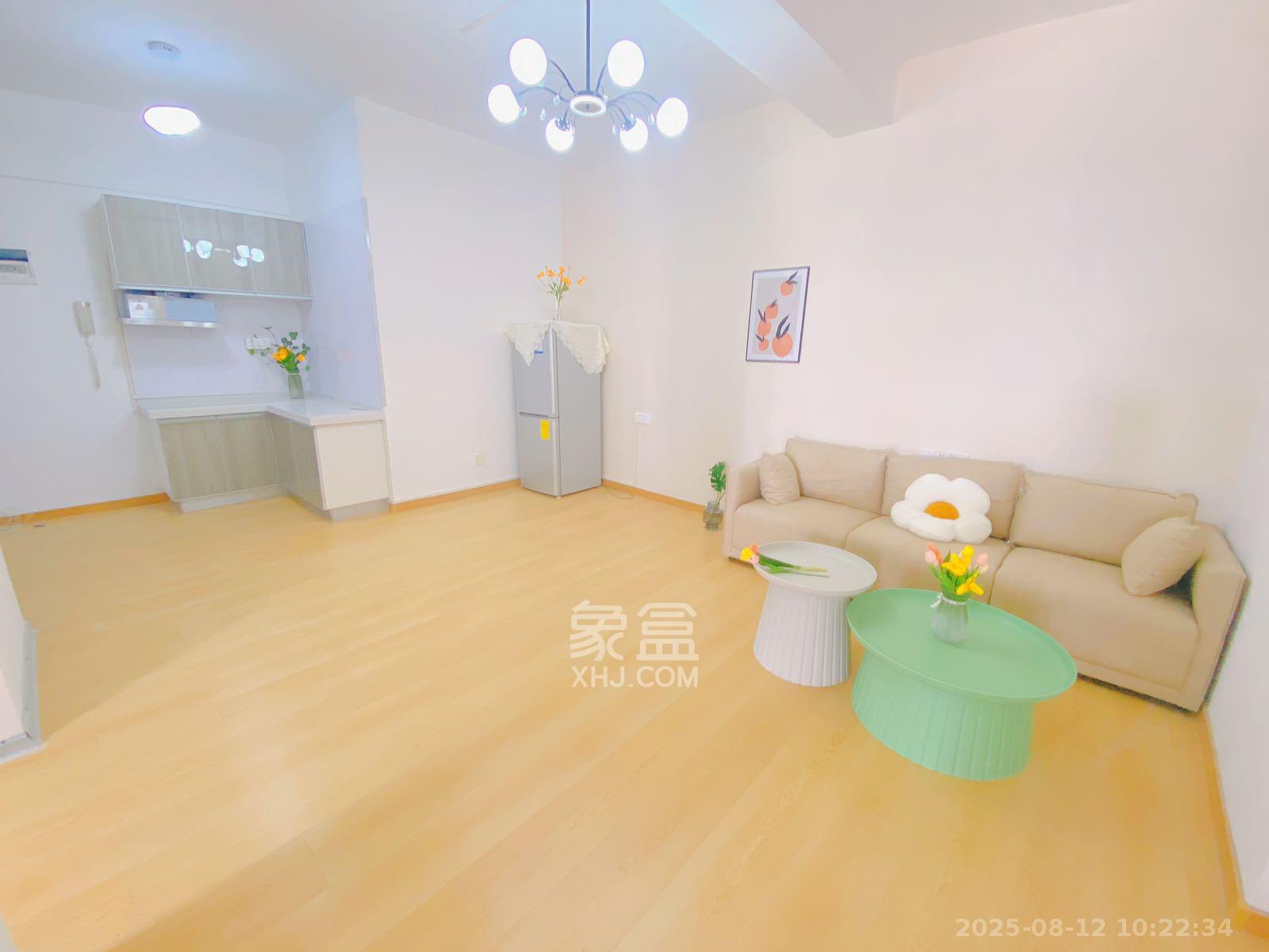 摩天一号  1室1厅1卫    1900.0元/月 摩天一号  1室1厅1卫    1900.0元/月室内图