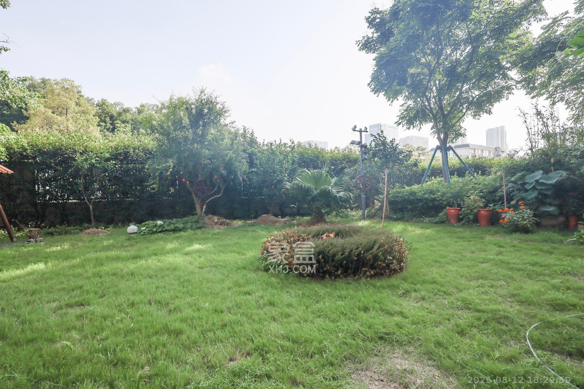 梅溪悦章  4室2厅2卫    228.0万 梅溪悦章  4室2厅2卫    228.0万阳台