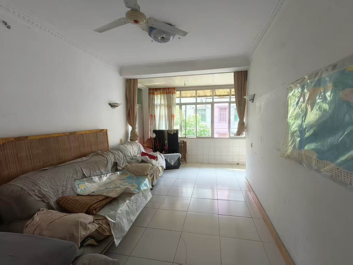 赫山区同心苑小区 3室2厅2卫 1000.0元/月 赫山区同心苑小区 3室2厅2卫 1000.0元/月室内图