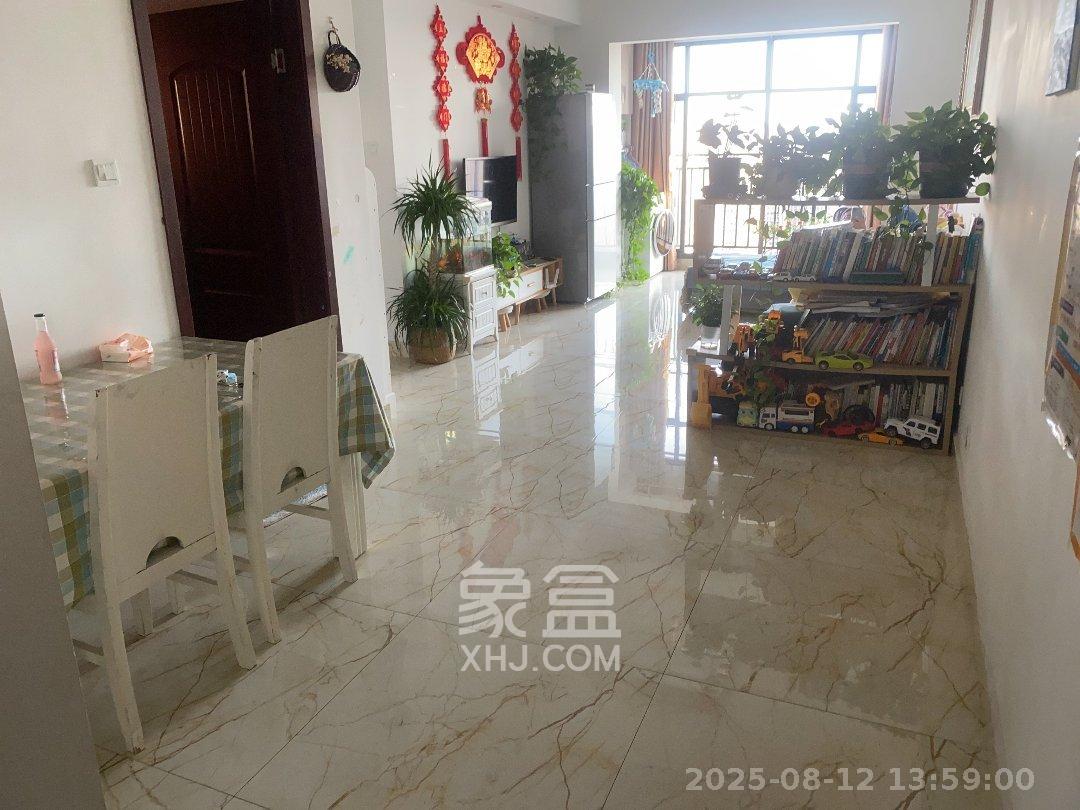 钰龙天下一期  2室1厅1卫    2200.0元/月 钰龙天下一期  2室1厅1卫    2200.0元/月室内图