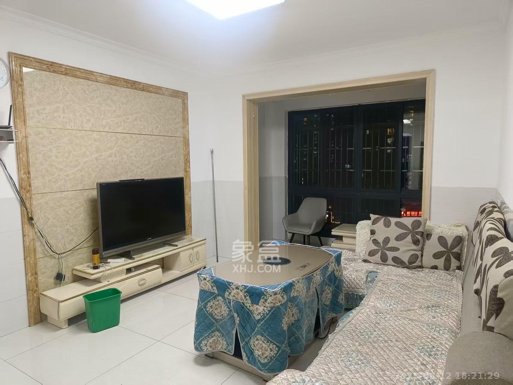 嘉顺苑 3室2厅2卫 2500.0元/月 嘉顺苑 3室2厅2卫 2500.0元/月室内图