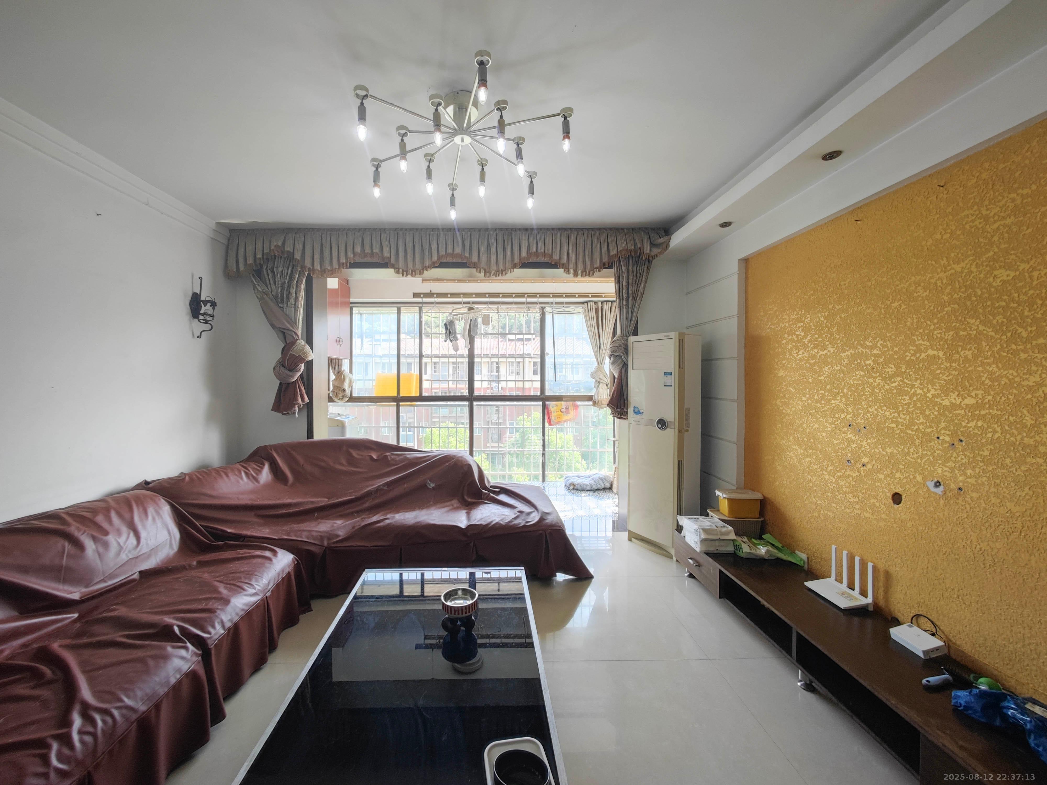 鄱阳小区  2室2厅1卫    46.0万