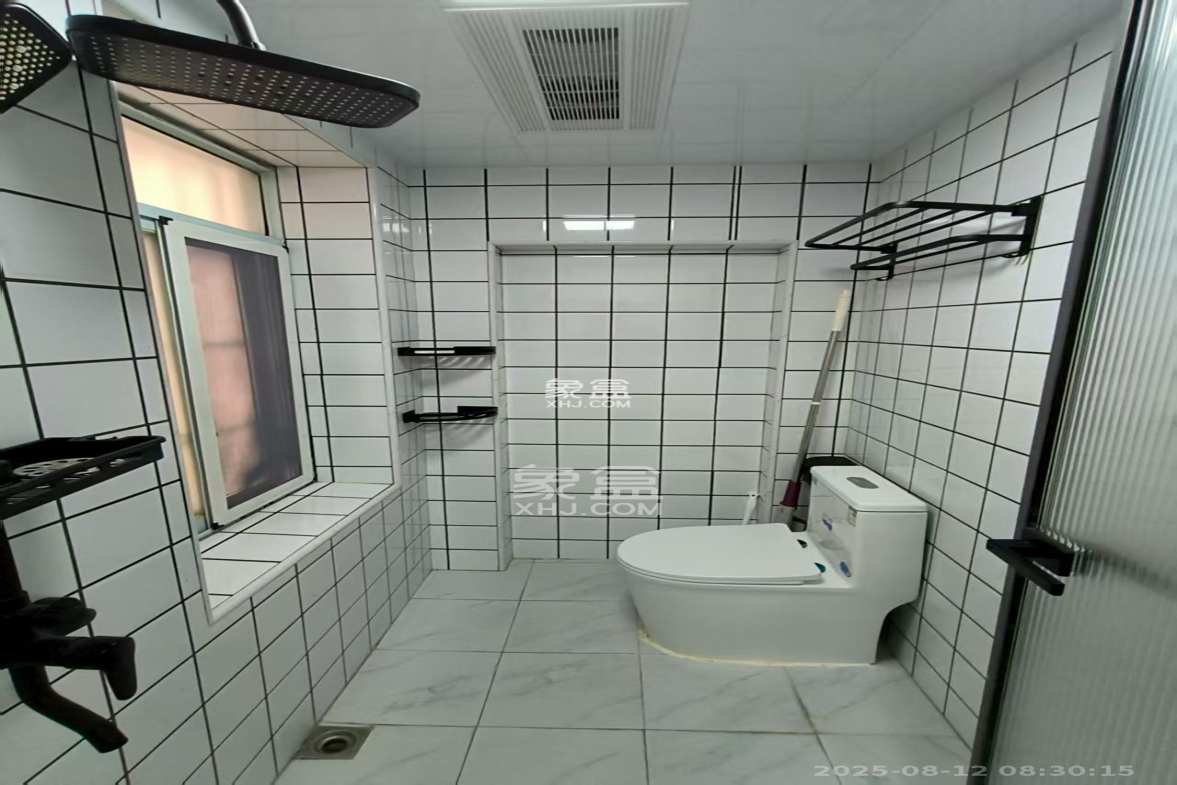 城市花园  3室1厅1卫    3000.0元/月 城市花园  3室1厅1卫    3000.0元/月室内图