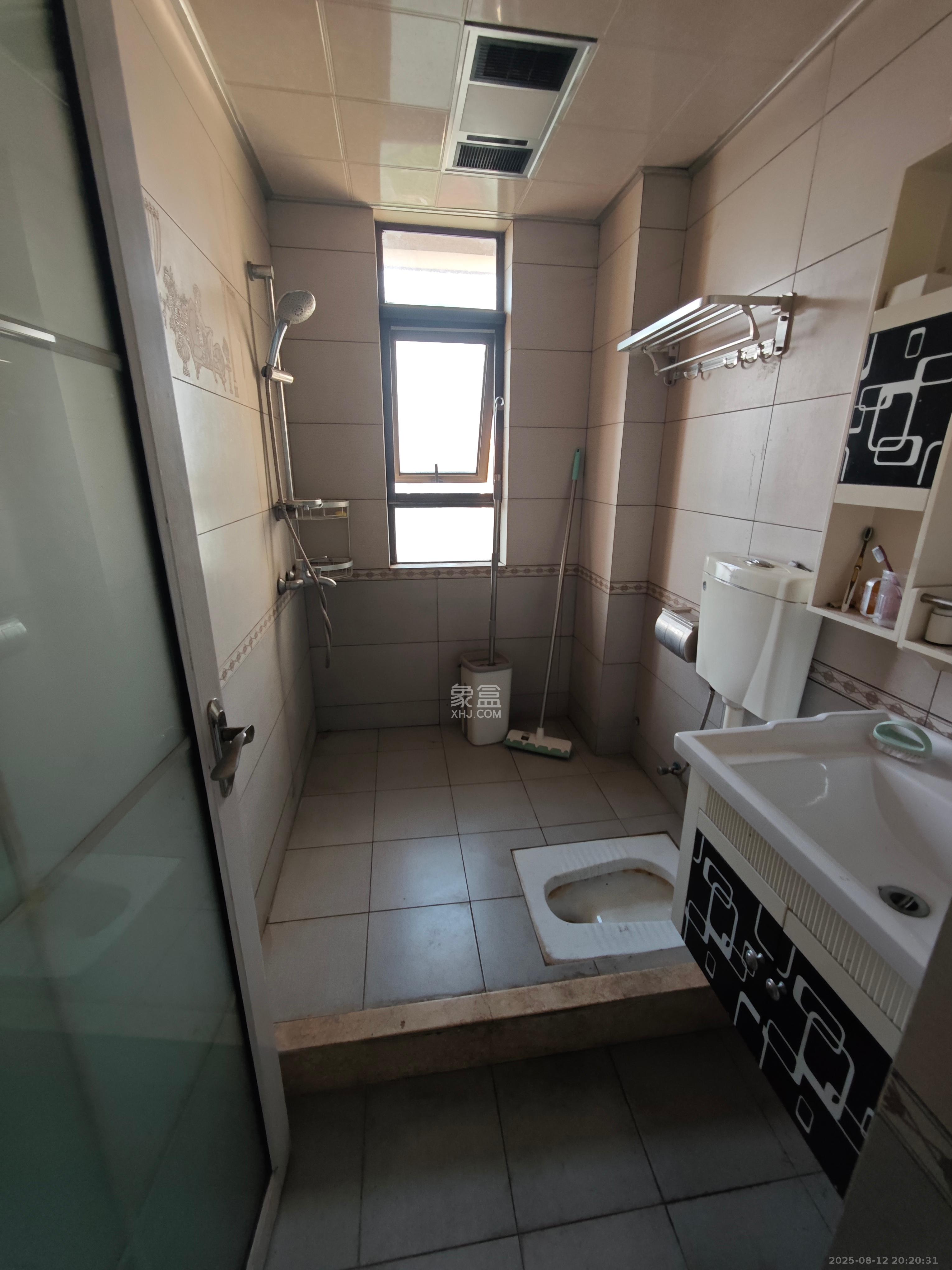 佳兆业水岸新都 3室2厅2卫 1900.0元/月 佳兆业水岸新都 3室2厅2卫 1900.0元/月室内图