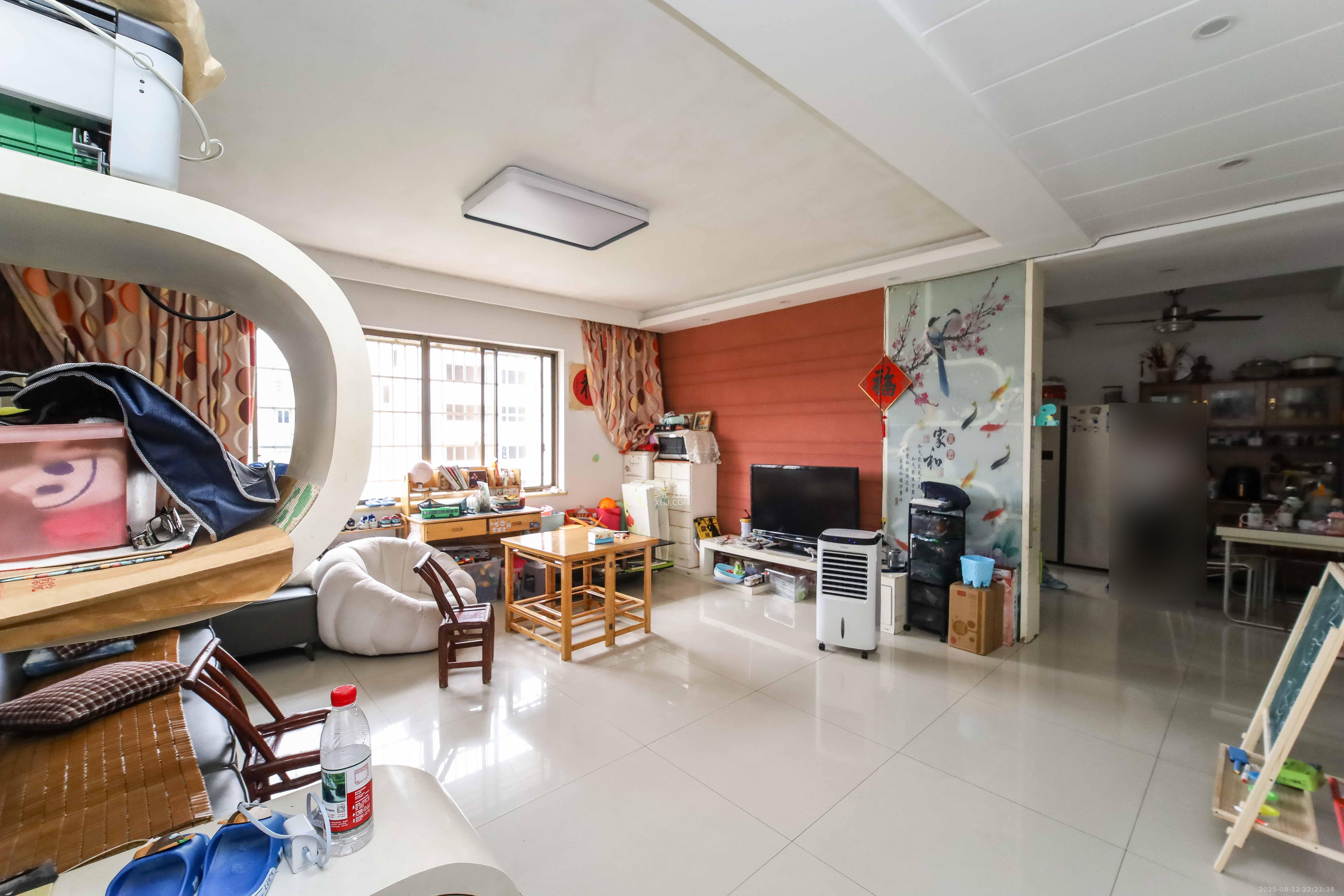 宇力大厦  3室2厅2卫    79.8万客厅