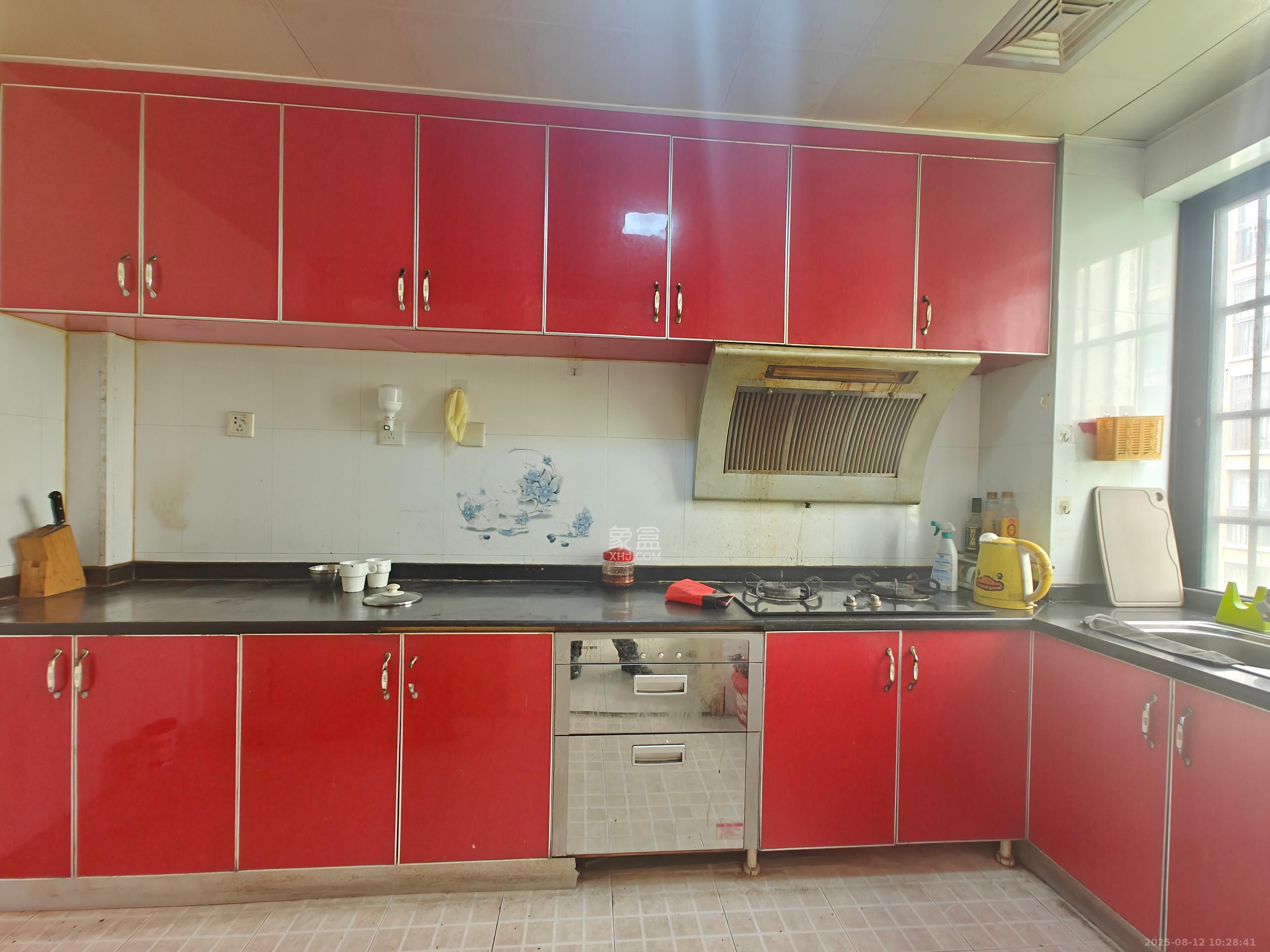 三江花中城  3室2厅1卫    2600.0元/月室内图