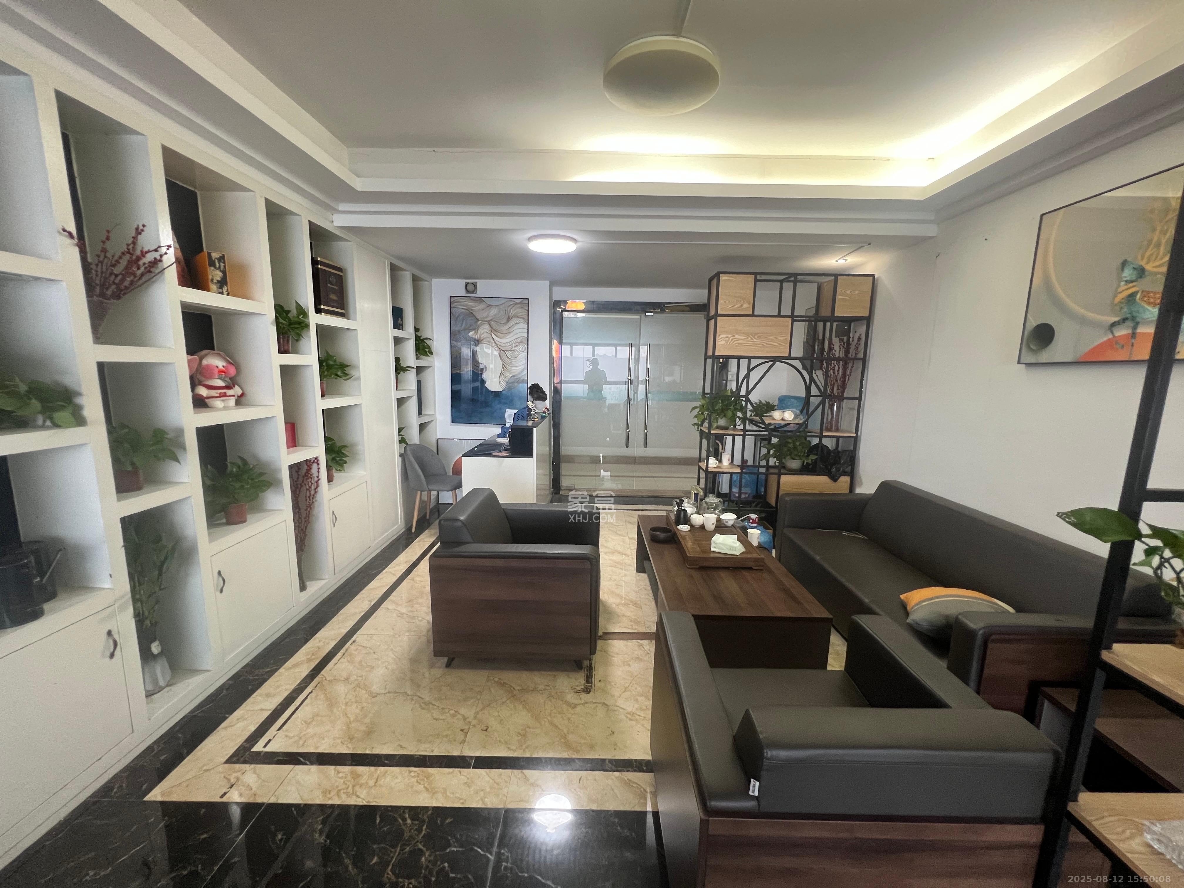 人瑞潇湘国际 1室1厅1卫 4200.0元/月 人瑞潇湘国际 1室1厅1卫 4200.0元/月室内图