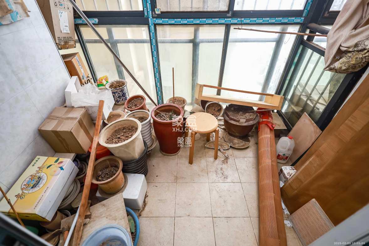 金科东方大院三四期 3室2厅2卫 2500.0元/月 金科东方大院三四期 3室2厅2卫 2500.0元/月室内图