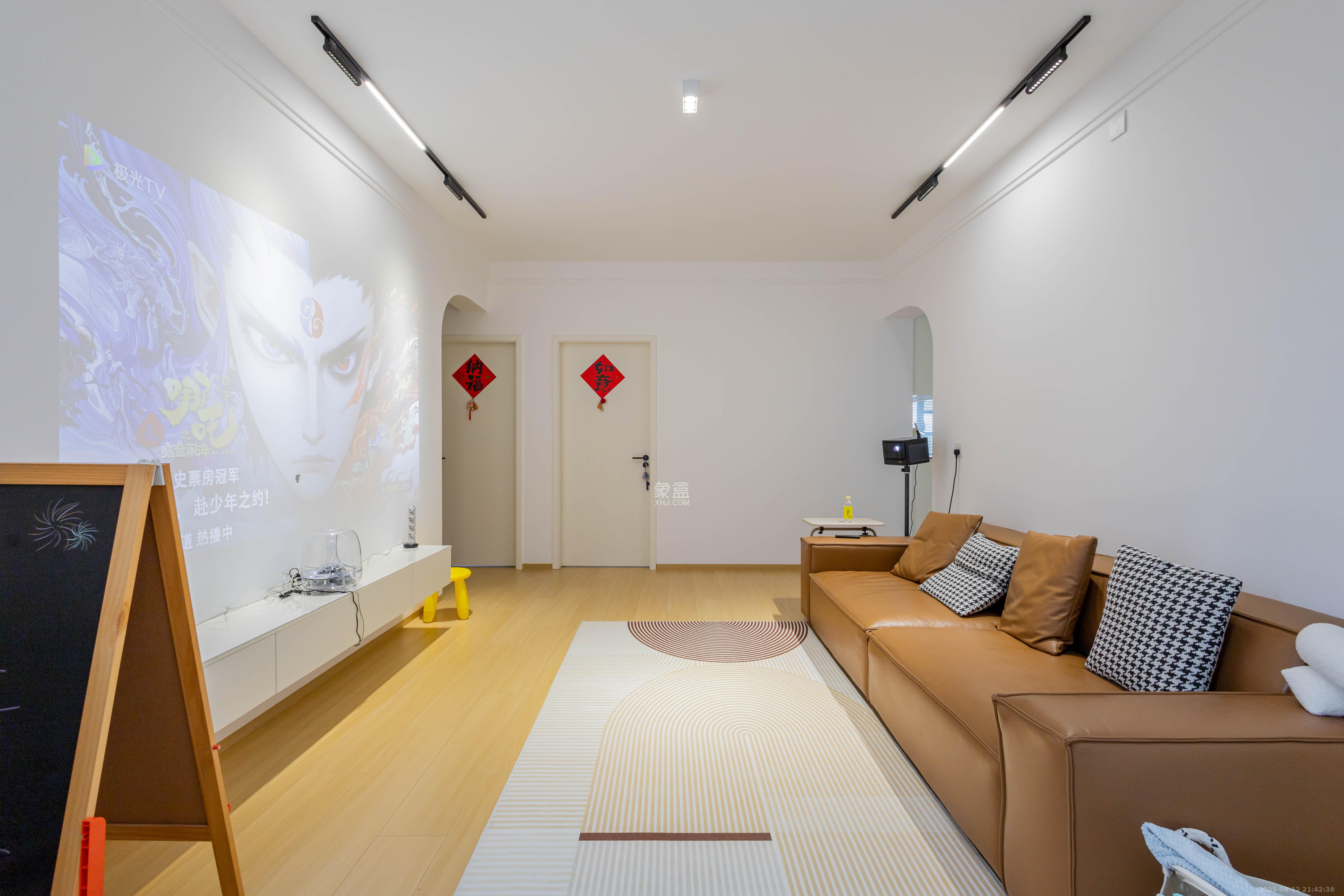 中国铁建国际城二期 3室1厅1卫 71.8万 中国铁建国际城二期 3室1厅1卫 71.8万客厅