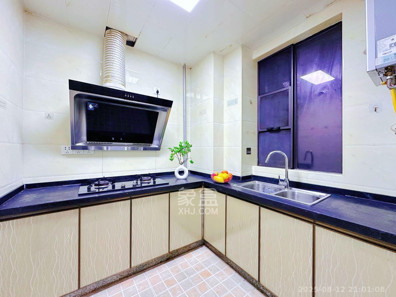 上园商住小区  3室1厅1卫   3200.00元/月室内图