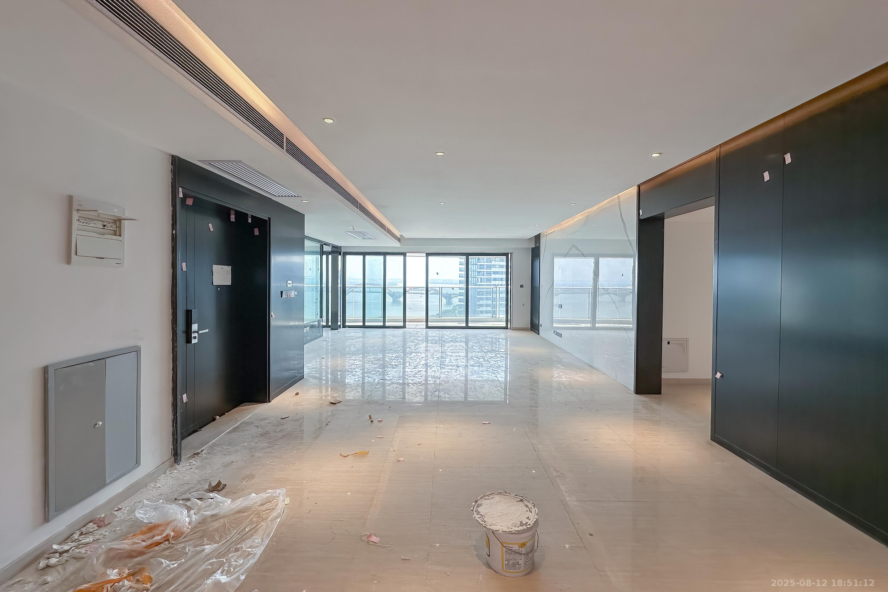 珠江颐德公馆  4室2厅3卫    580.0万 珠江颐德公馆  4室2厅3卫    580.0万