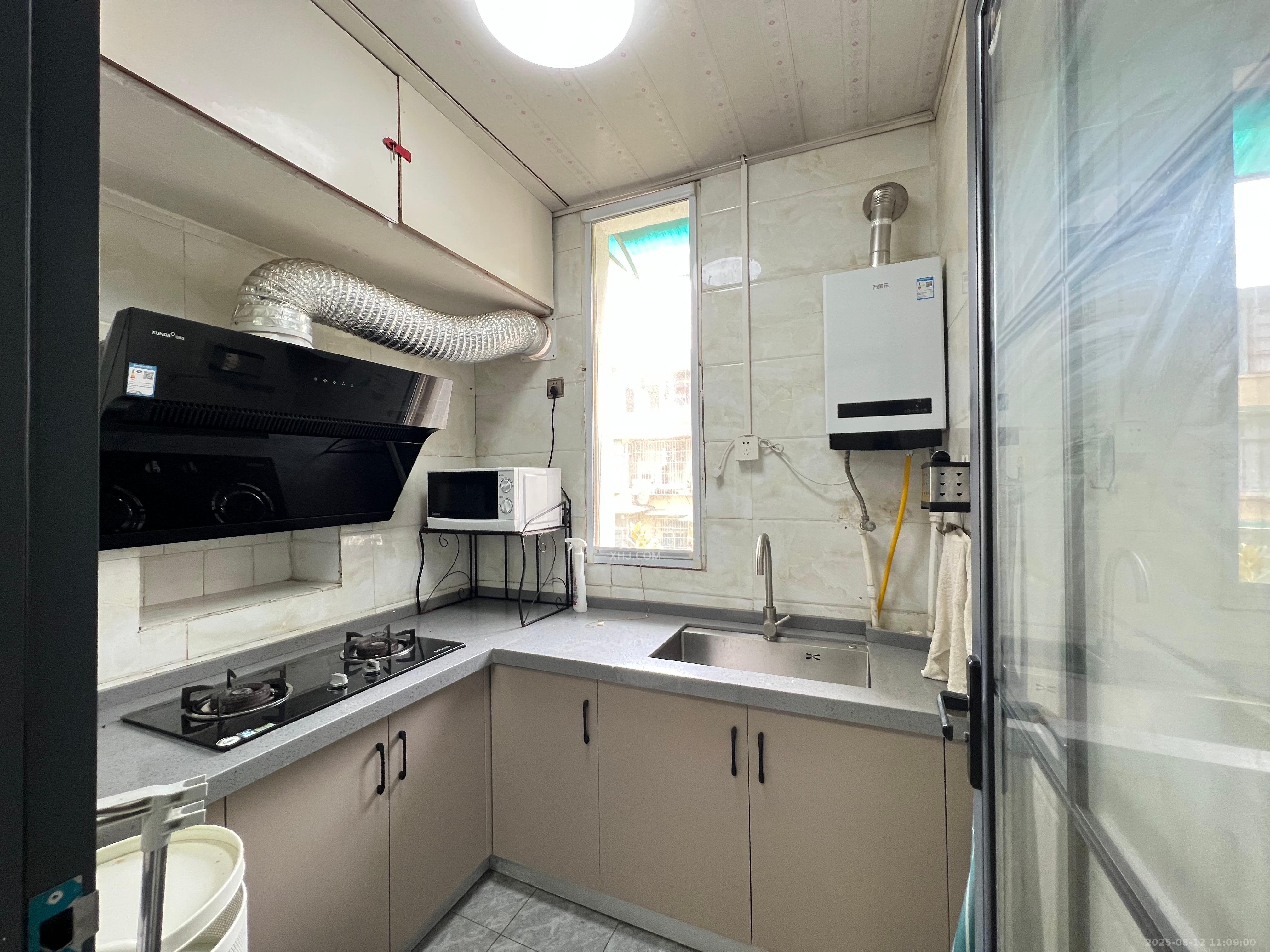 印染厂宿舍  2室2厅1卫    2000.0元/月 印染厂宿舍  2室2厅1卫    2000.0元/月室内图