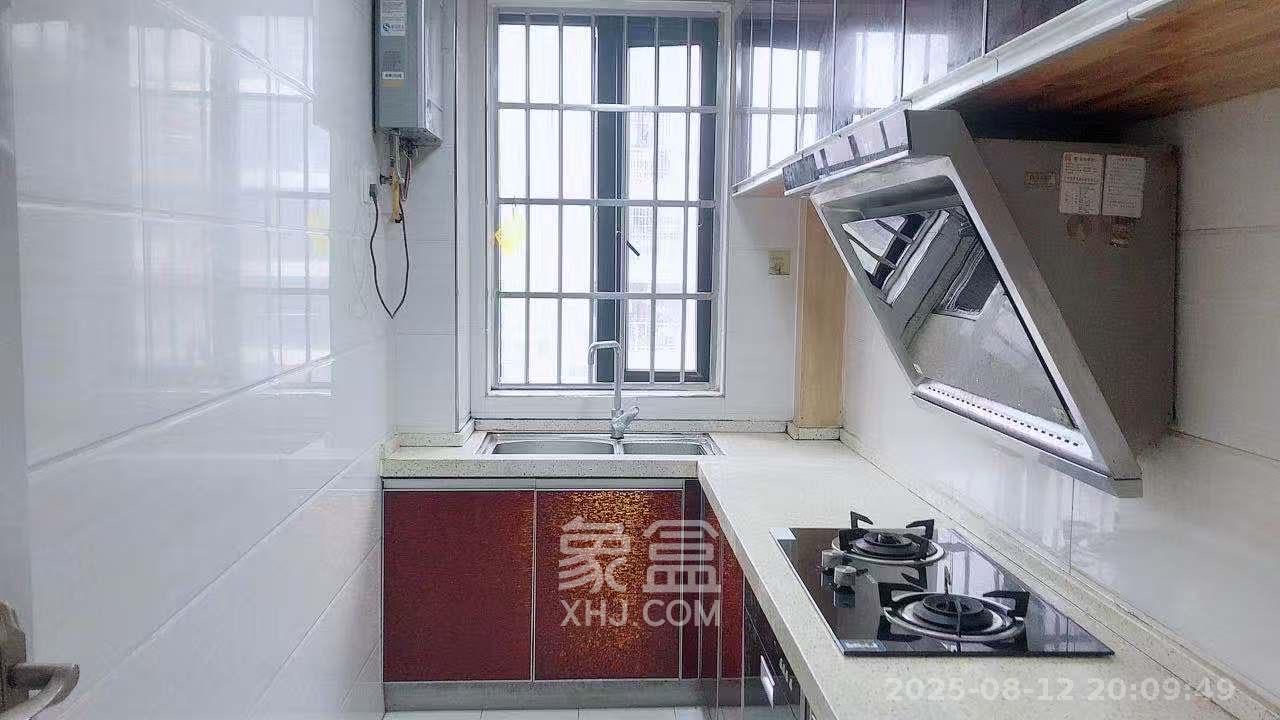 东岸锦城(东方人家)  3室2厅1卫   2000.00元/月室内图