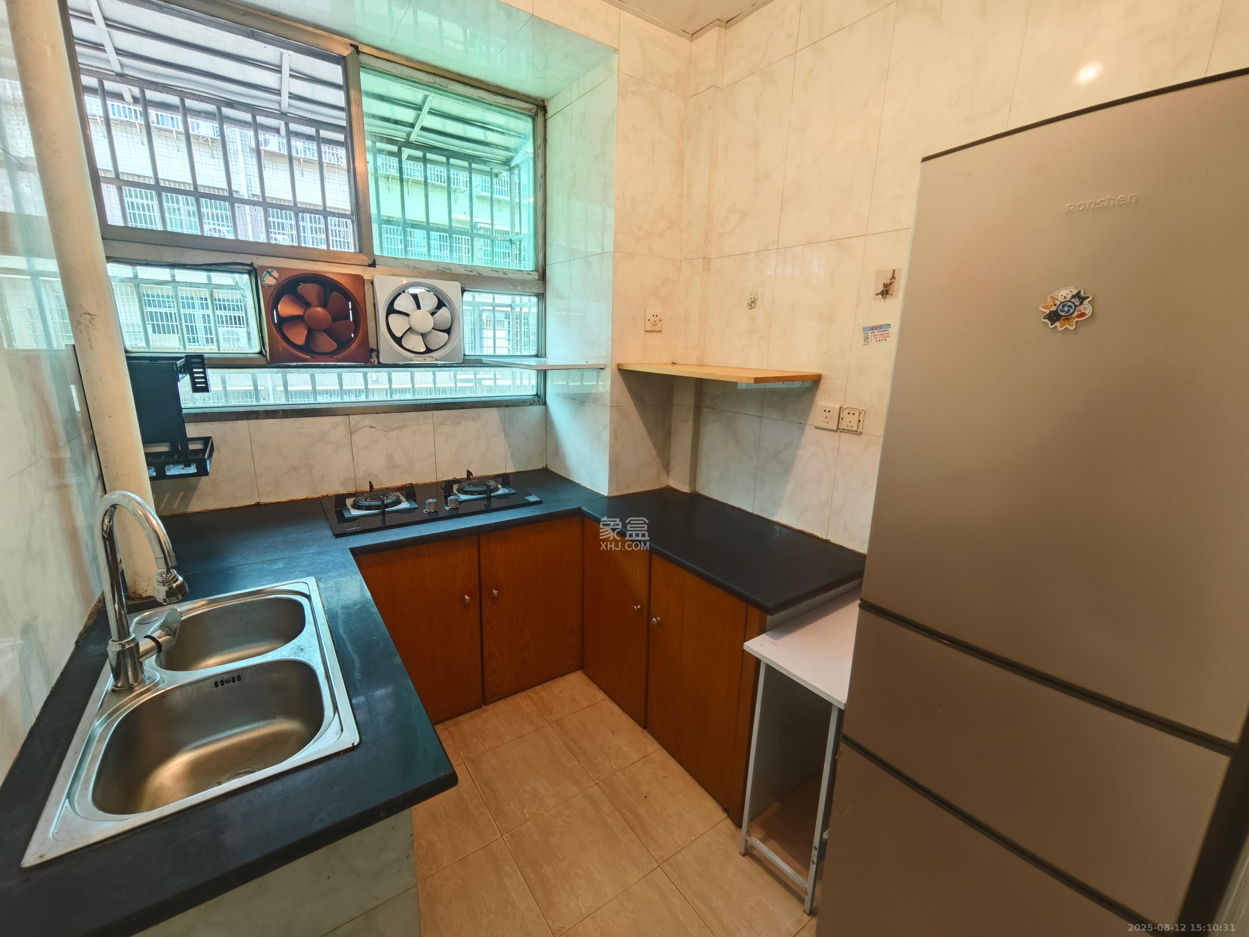 高岭小区 2室1厅1卫 1500.0元/月 高岭小区 2室1厅1卫 1500.0元/月室内图