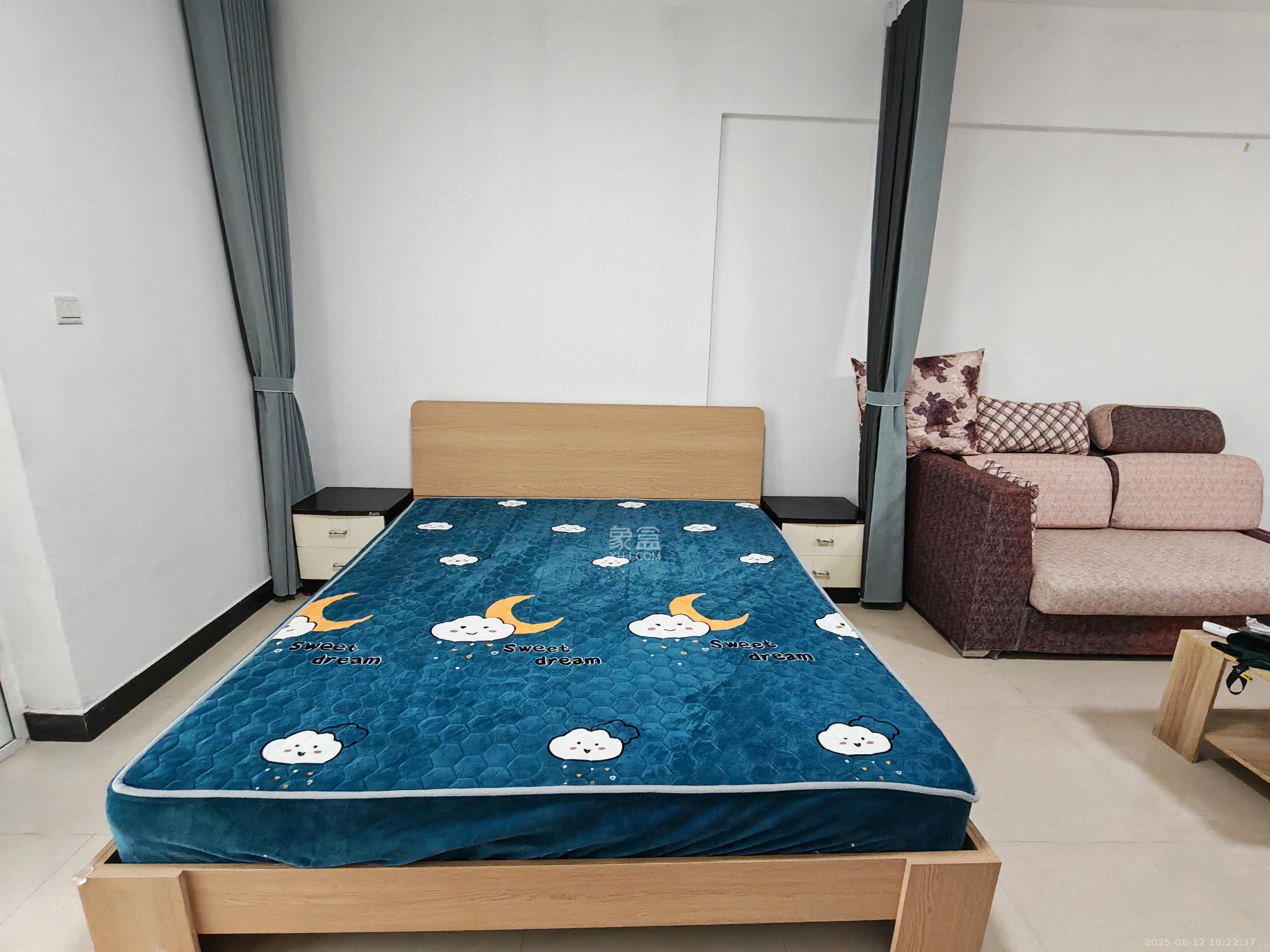 开源鑫景  1室1厅1卫   1200.00元/月室内图