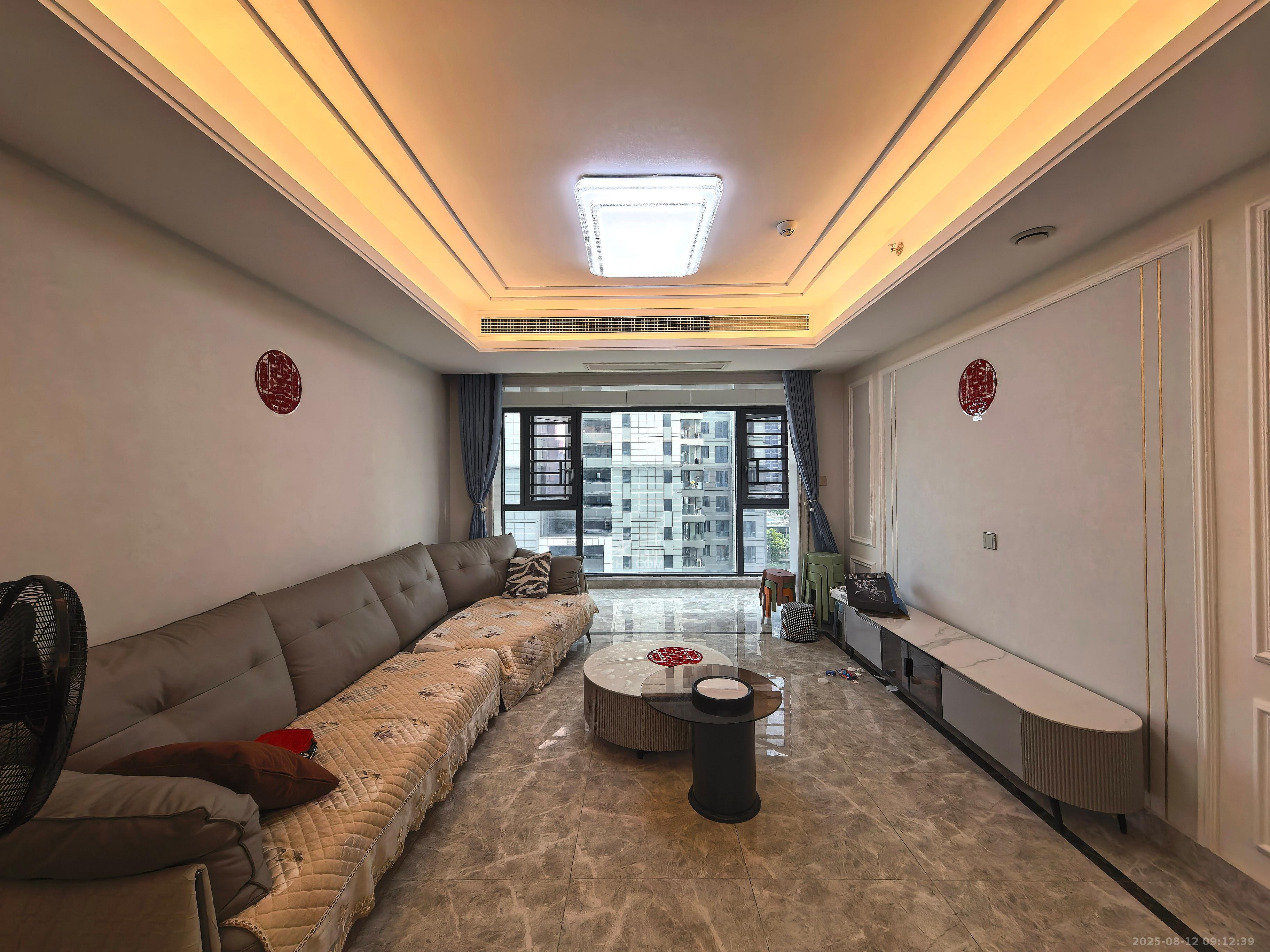 绿地长沙城际空间站（绿地新里佳苑）  3室2厅2卫    4500.0元/月室内图