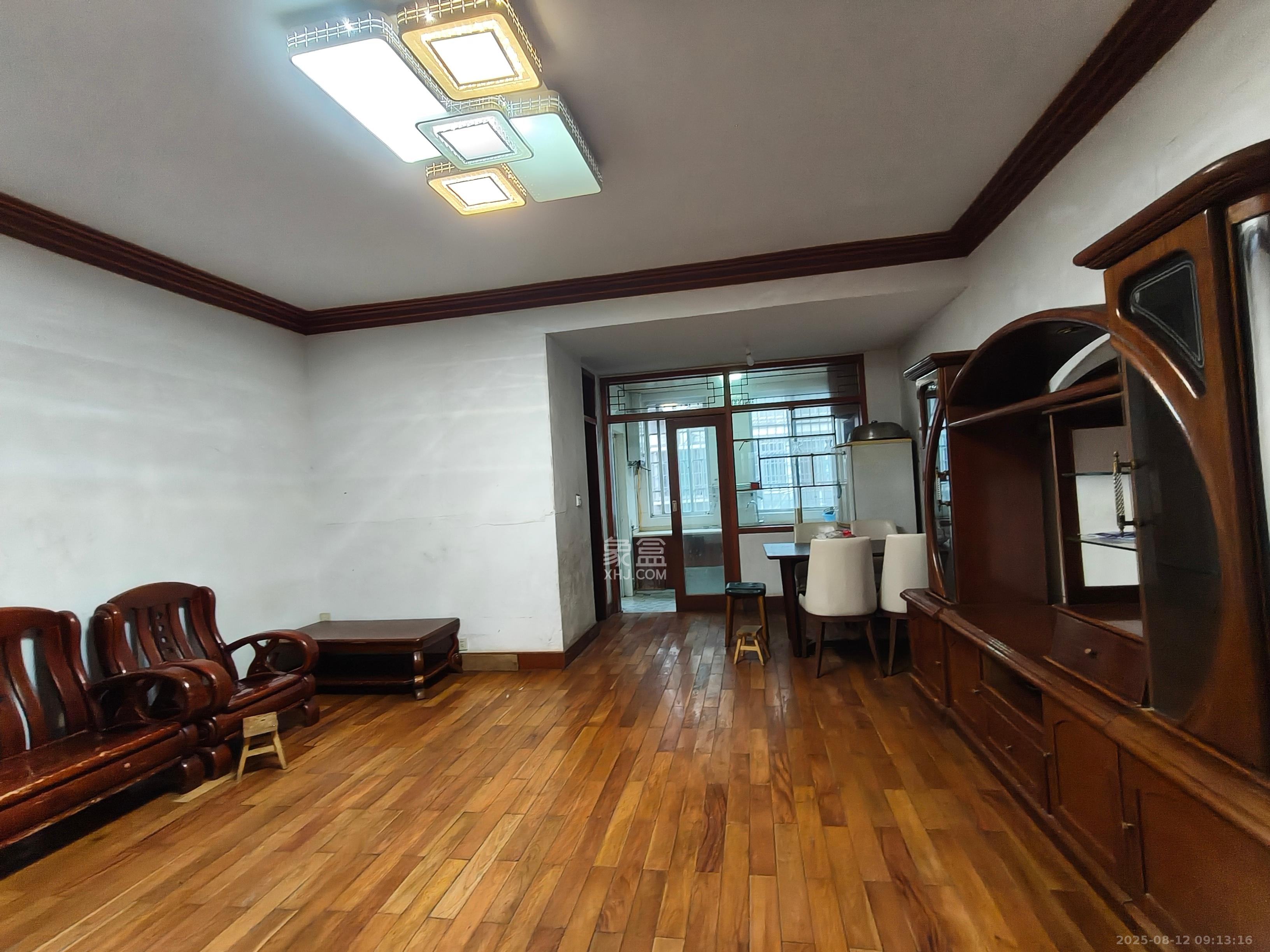 湘绣城  1室0厅0卫    1400.0元/月室内图