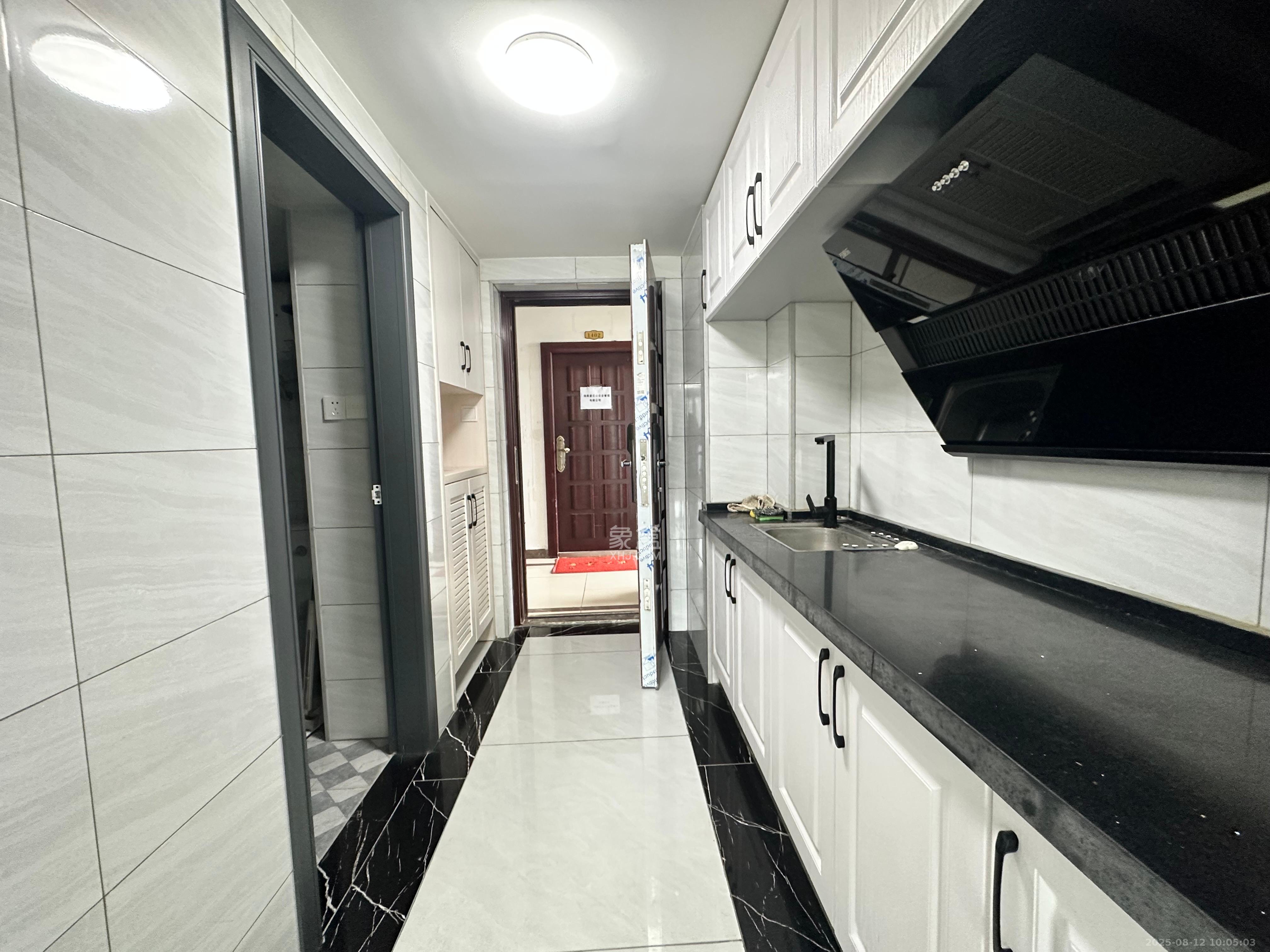 嘉宇银杉(嘉宇西苑) 2室1厅1卫 1700.00元/月 嘉宇银杉(嘉宇西苑) 2室1厅1卫 1700.00元/月室内图