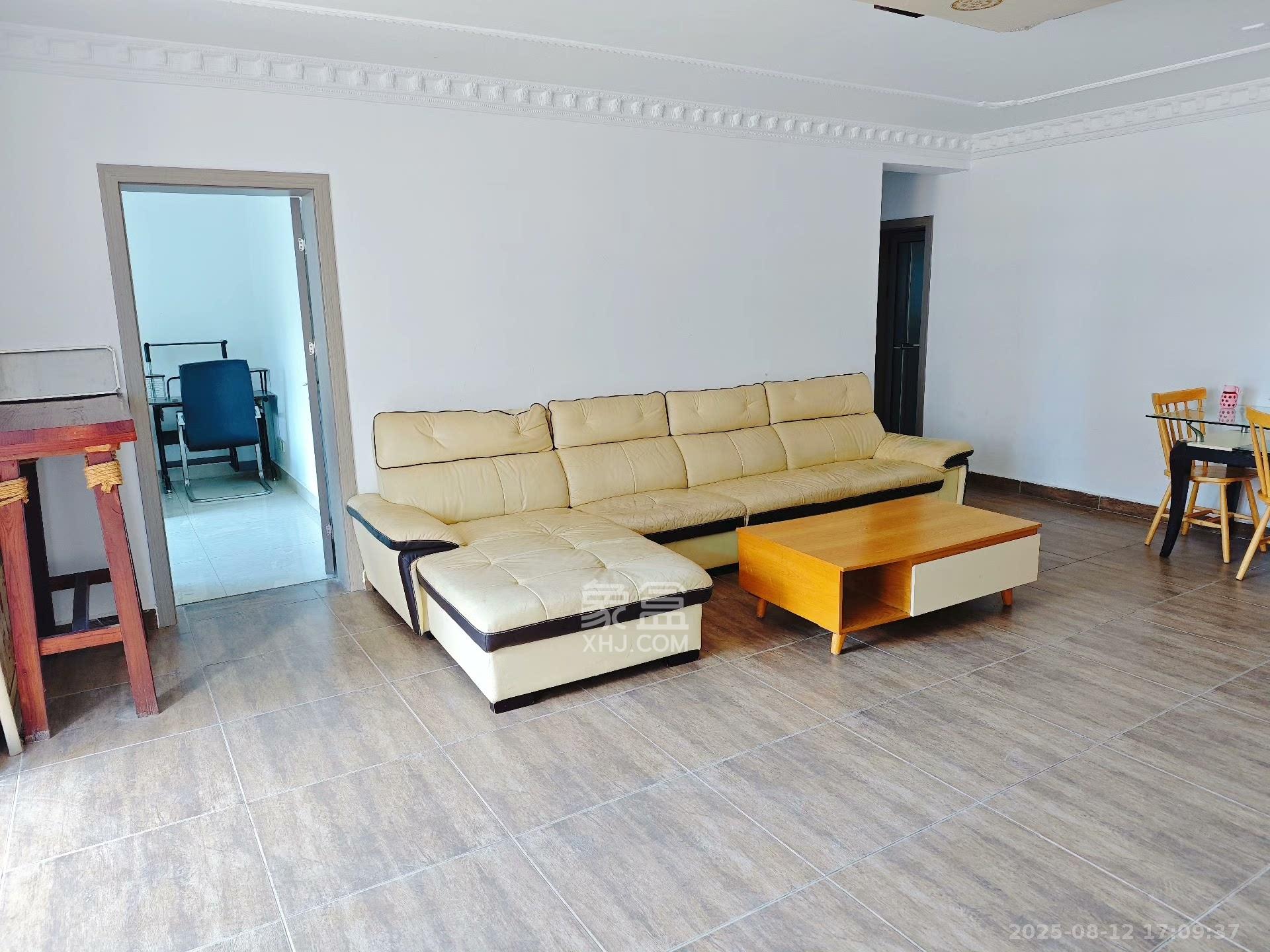 远东公寓  3室1厅1卫    2300.0元/月 远东公寓  3室1厅1卫    2300.0元/月室内图