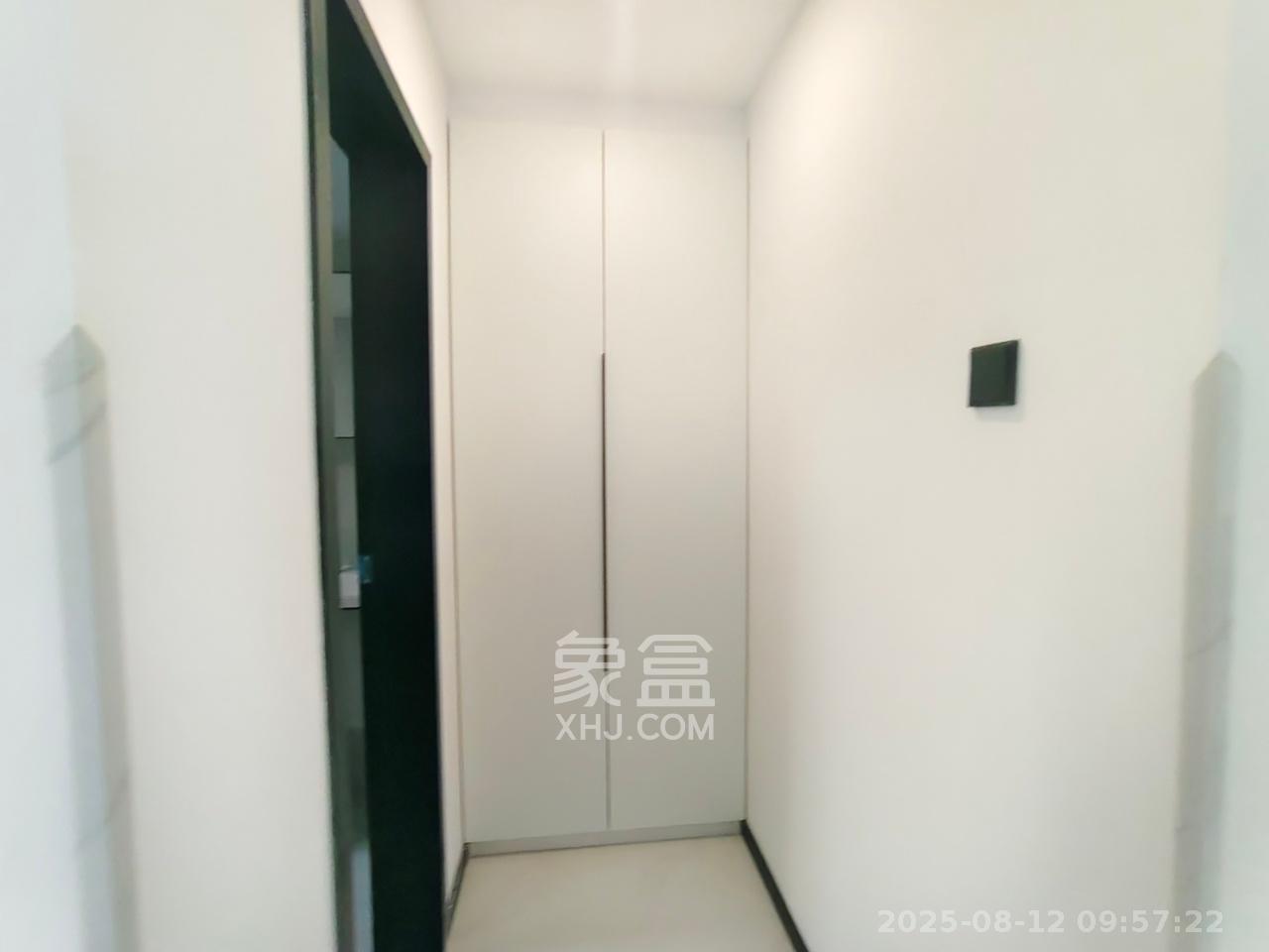 荷韵园  2室1厅1卫   1400.00元/月室内图
