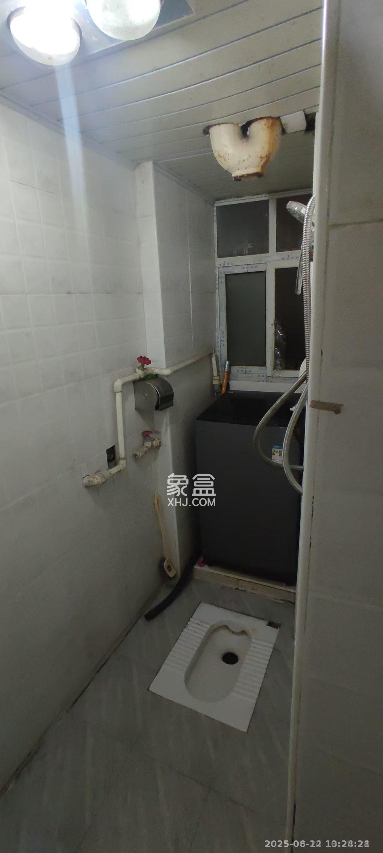 陈家湖小区  1室2厅1卫   1100.00元/月