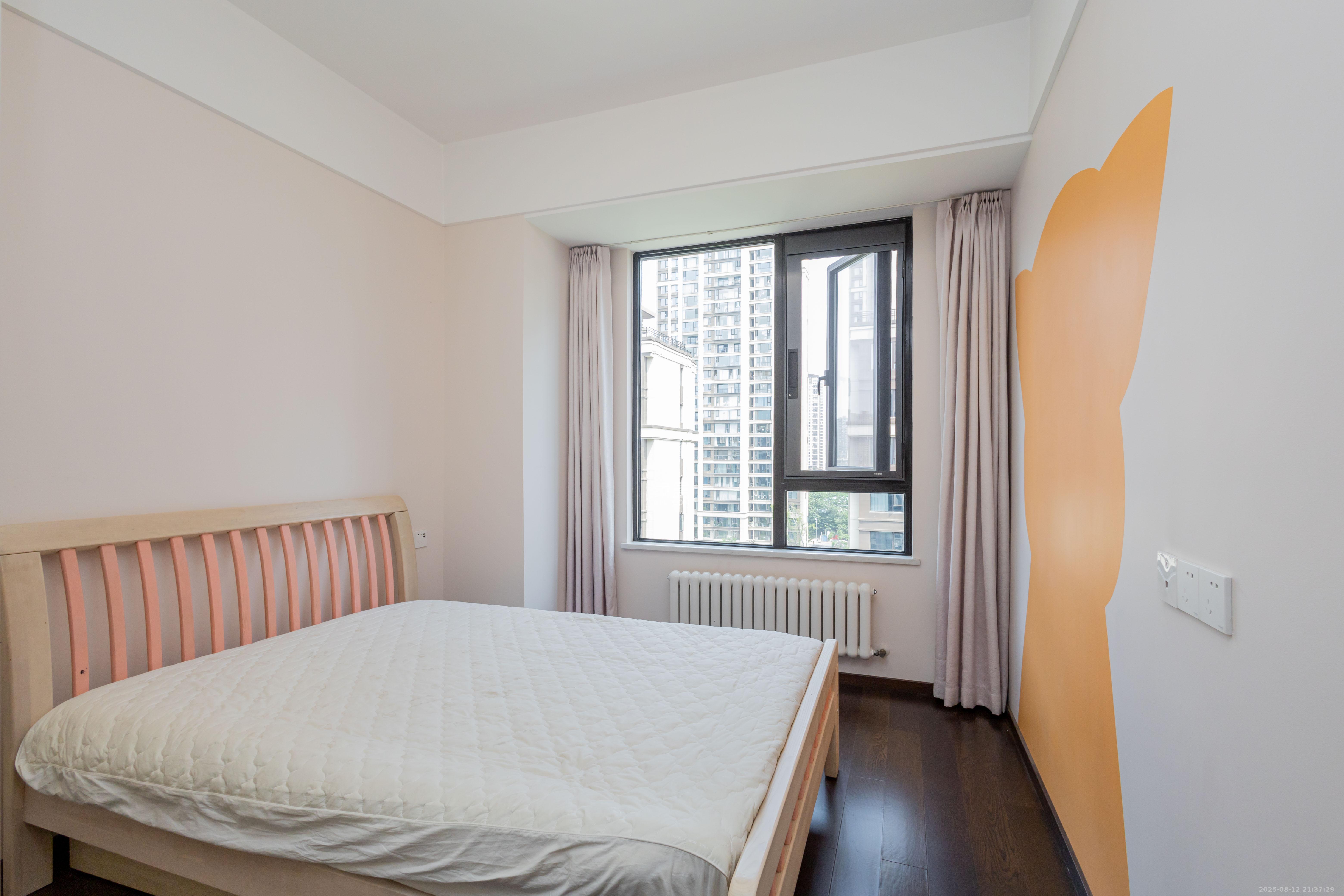 金茂建发观悦  4室2厅2卫    358.0万 金茂建发观悦  4室2厅2卫    358.0万卧室