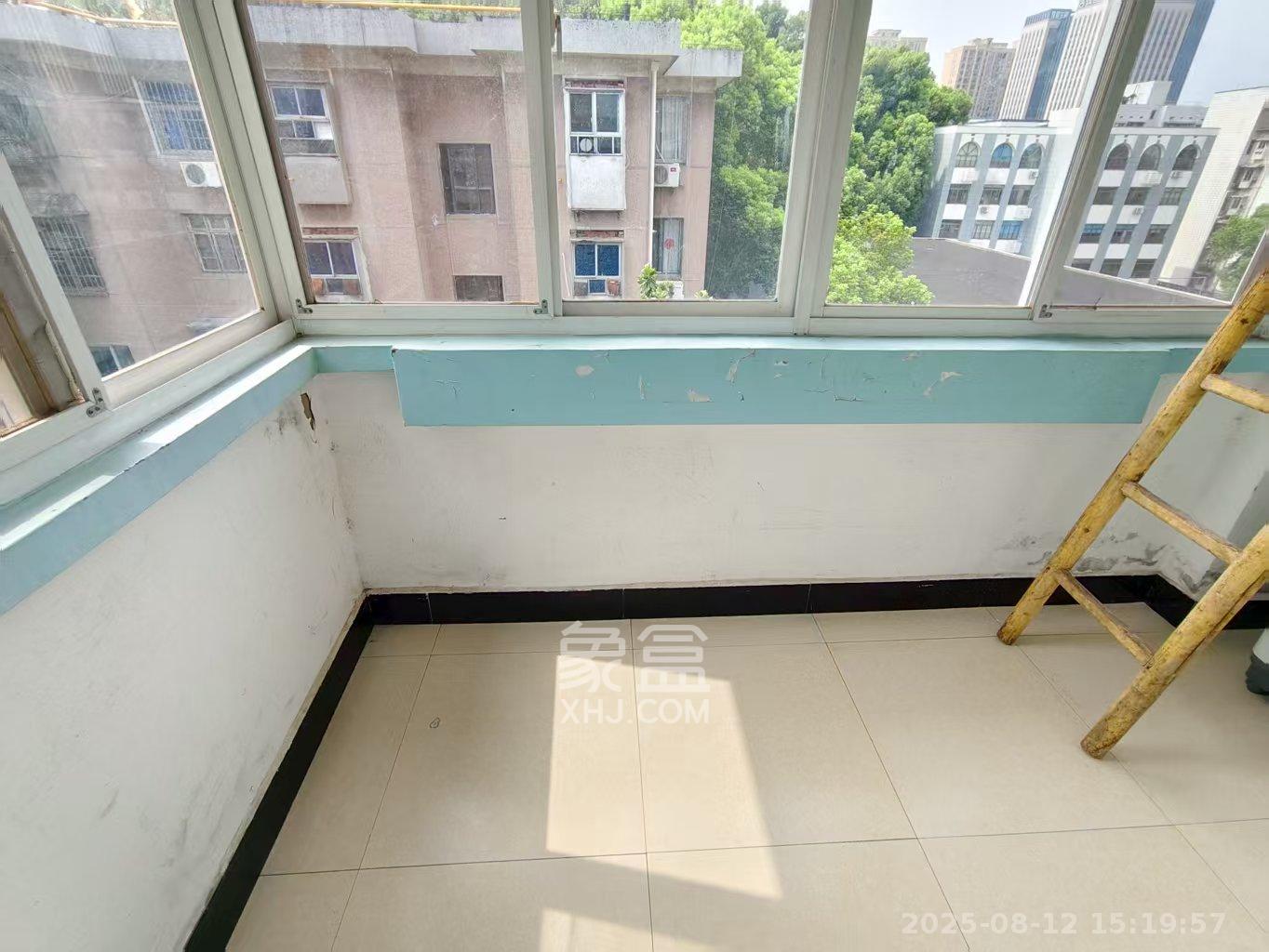 马王堆疗养院单位房 2室1厅1卫 1400.0元/月 马王堆疗养院单位房 2室1厅1卫 1400.0元/月室内图