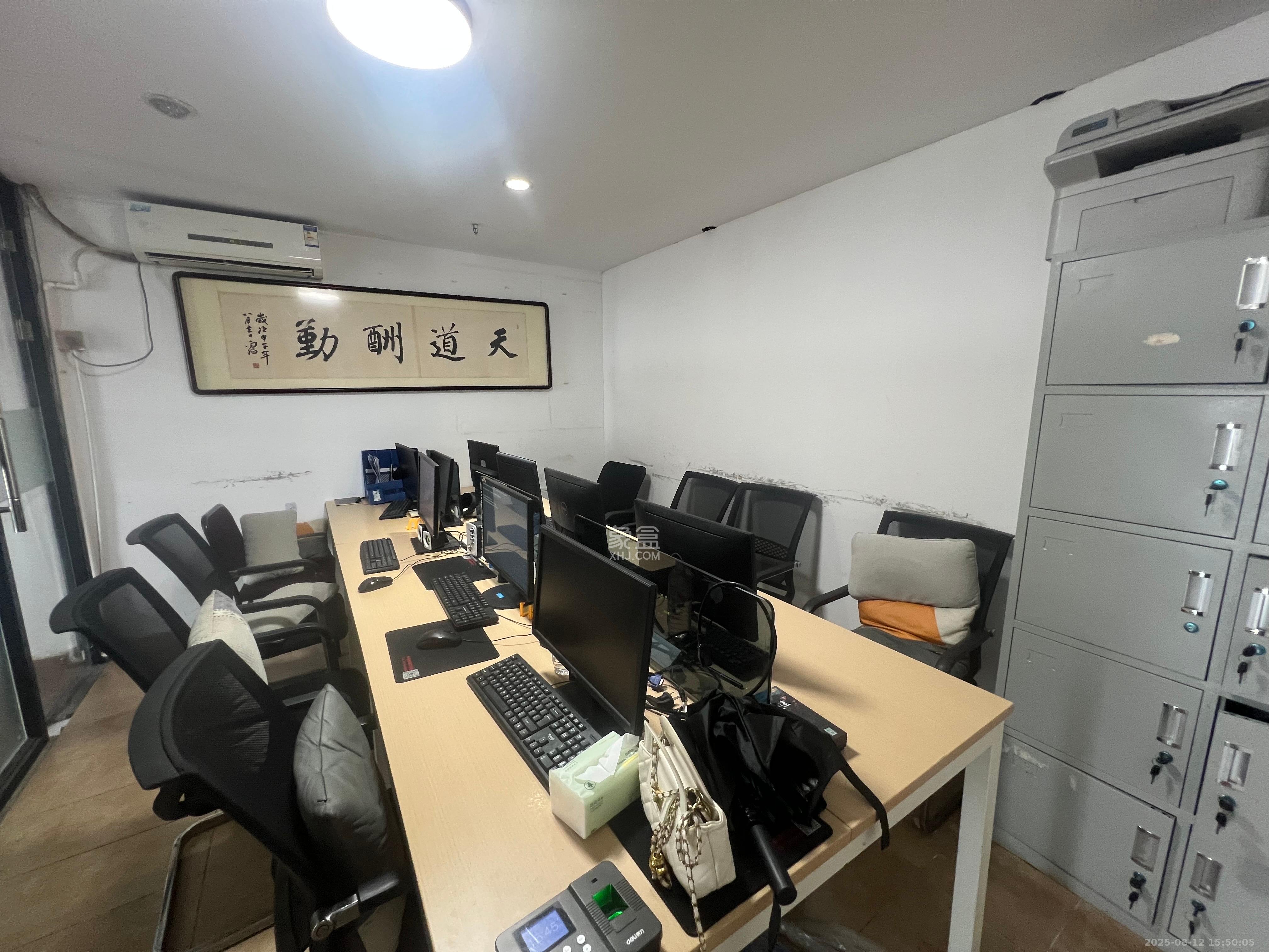 人瑞潇湘国际 1室1厅1卫 4200.0元/月 人瑞潇湘国际 1室1厅1卫 4200.0元/月室内图